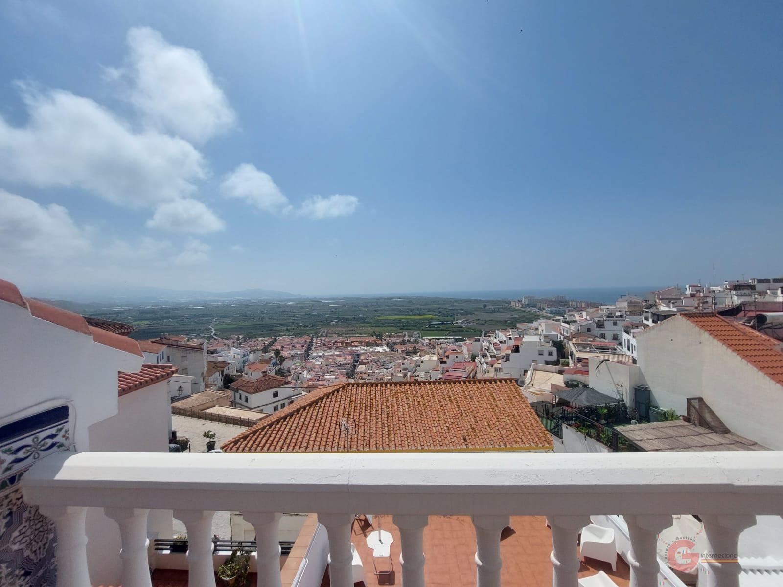 Venta de casa en Salobreña