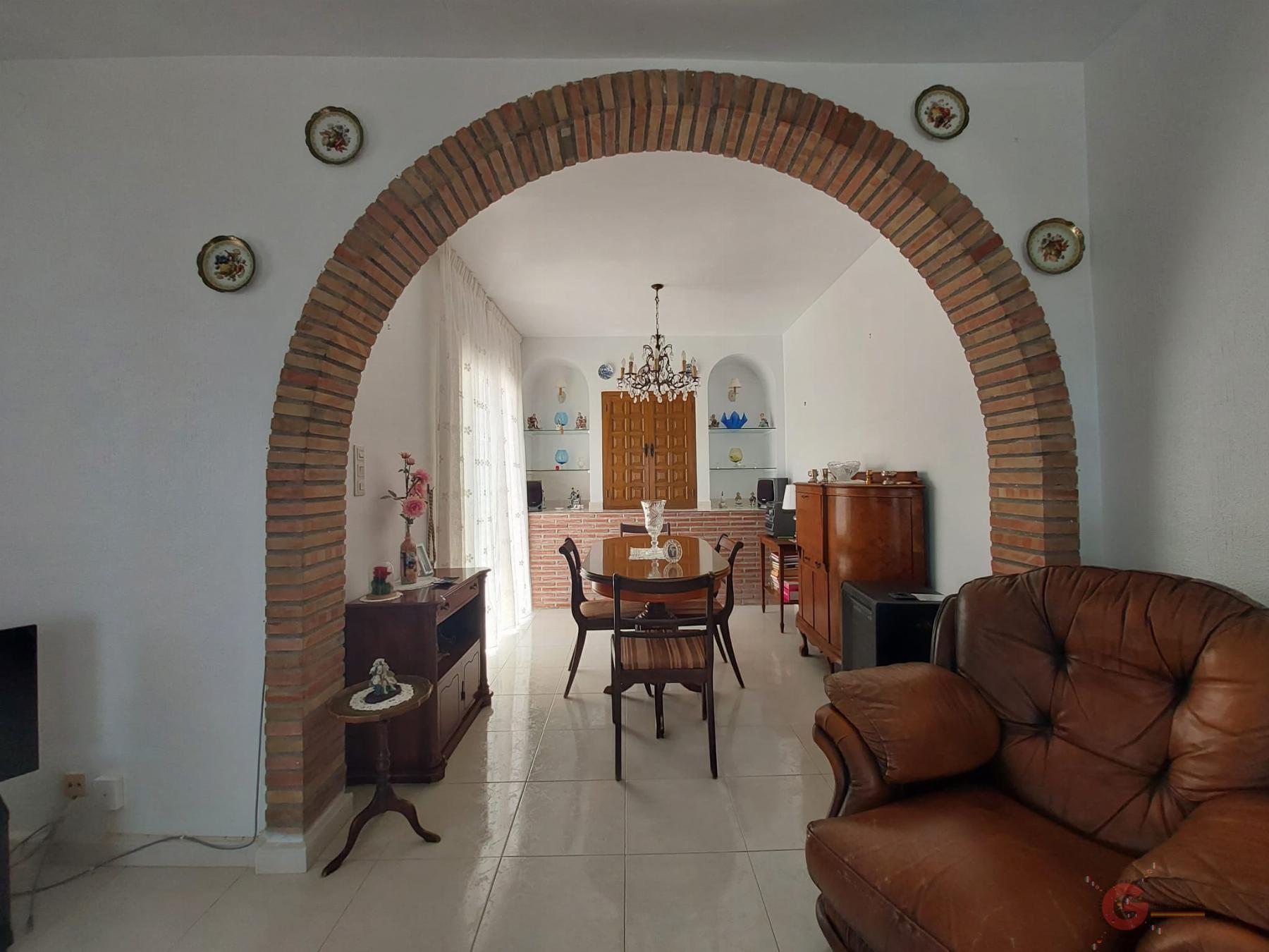 For sale of chalet in Salobreña