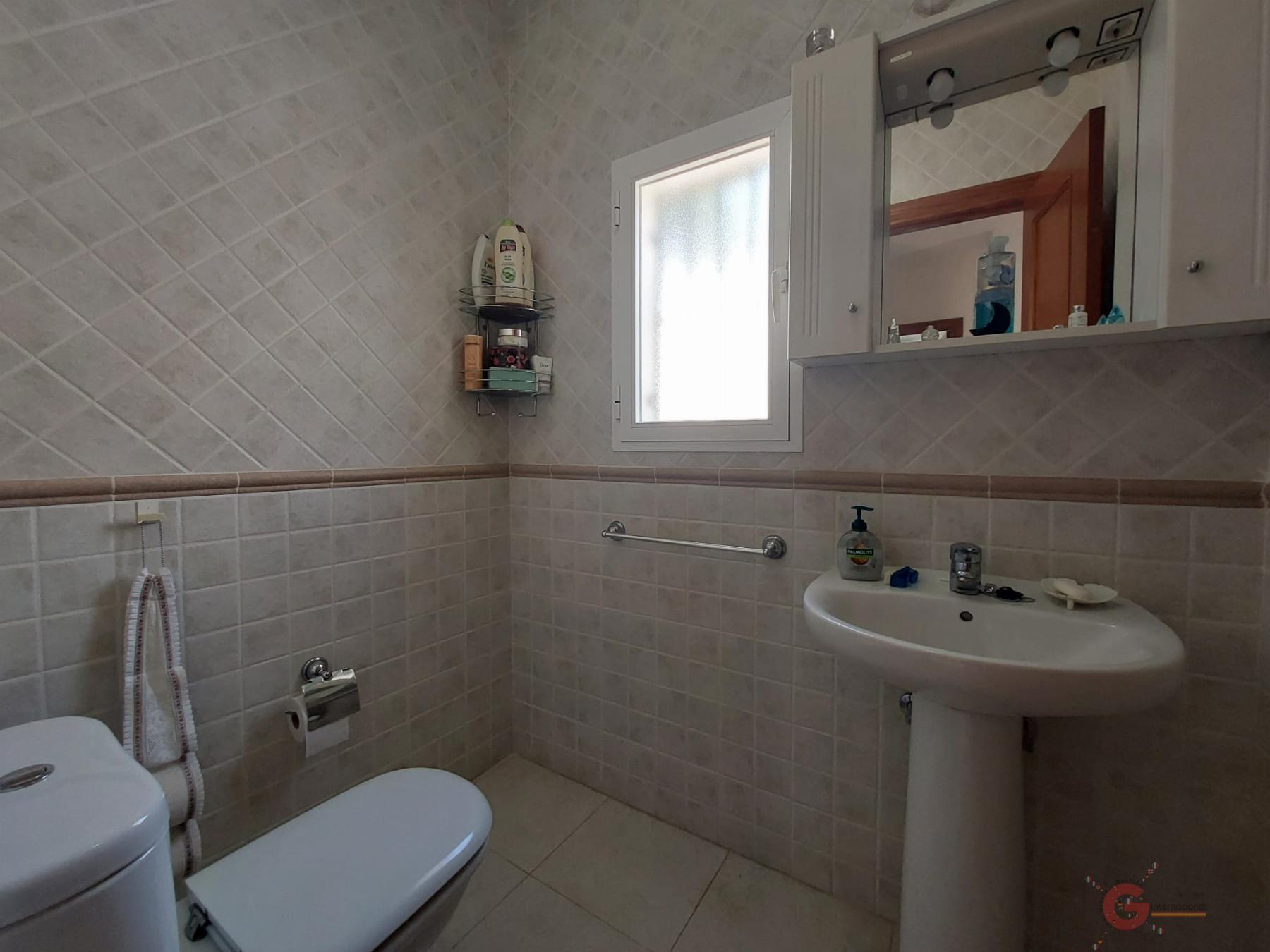 For sale of chalet in Salobreña