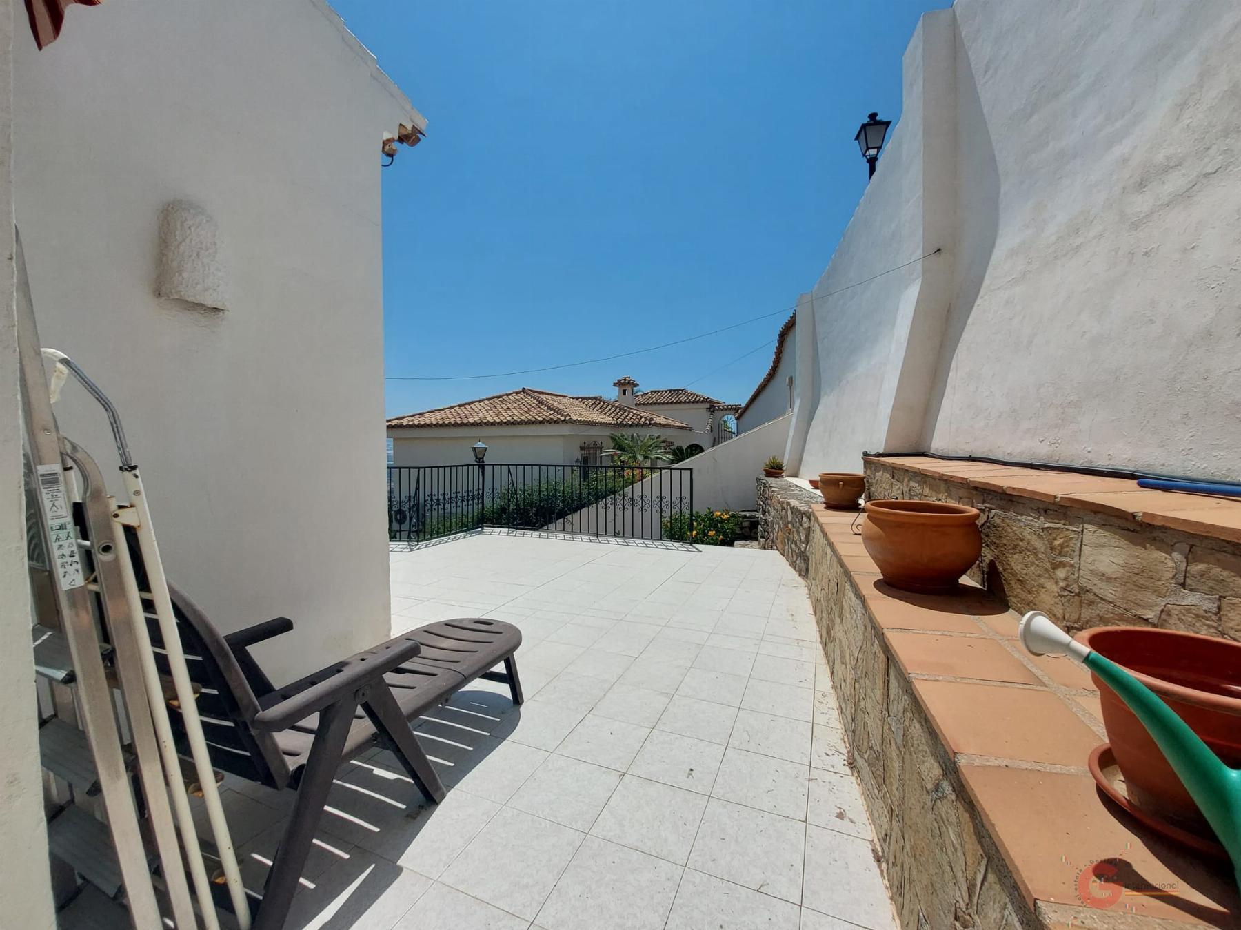 For sale of chalet in Salobreña