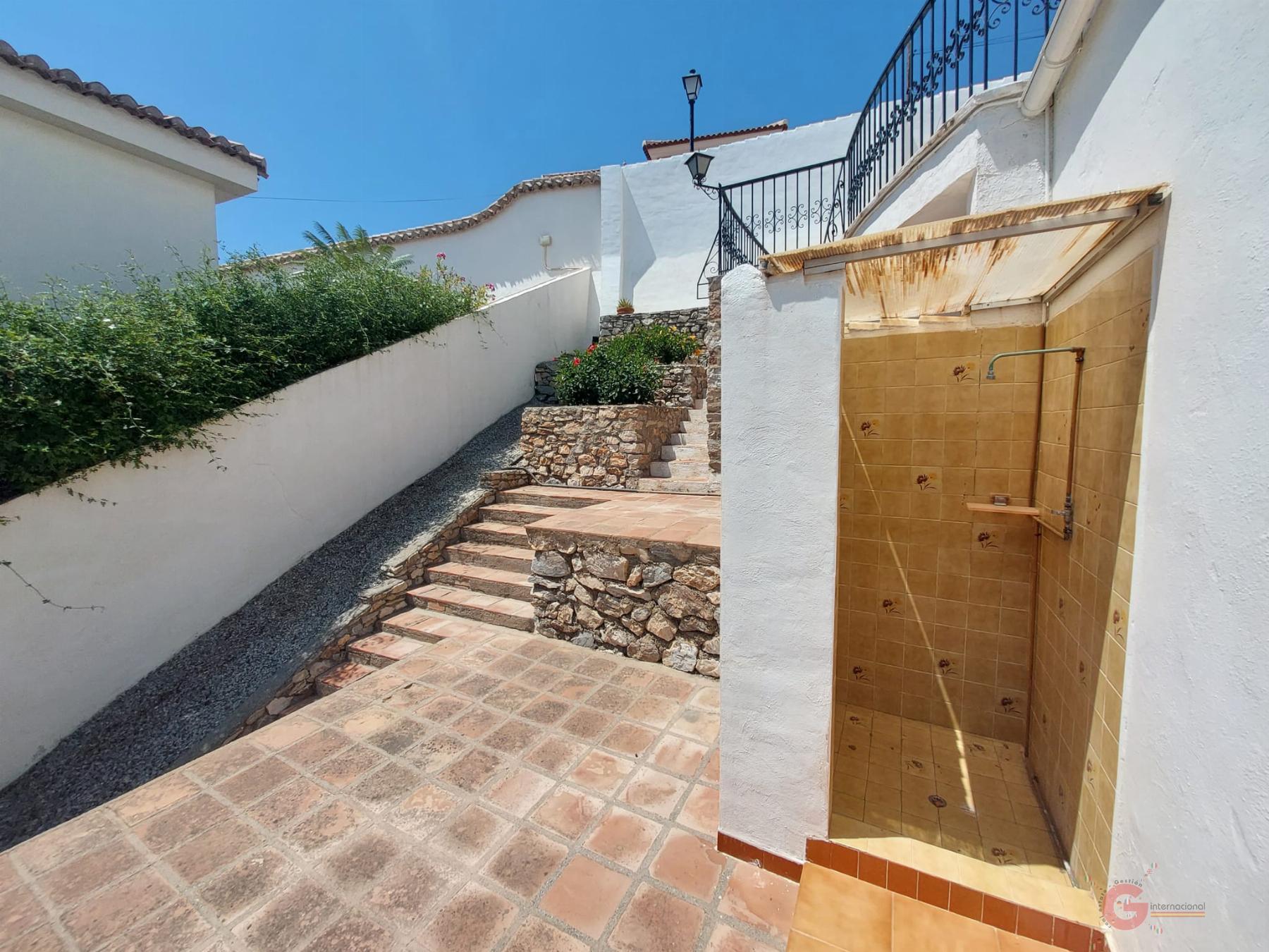 For sale of chalet in Salobreña
