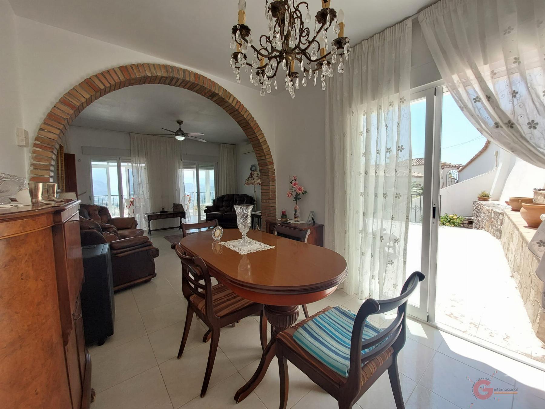 For sale of chalet in Salobreña