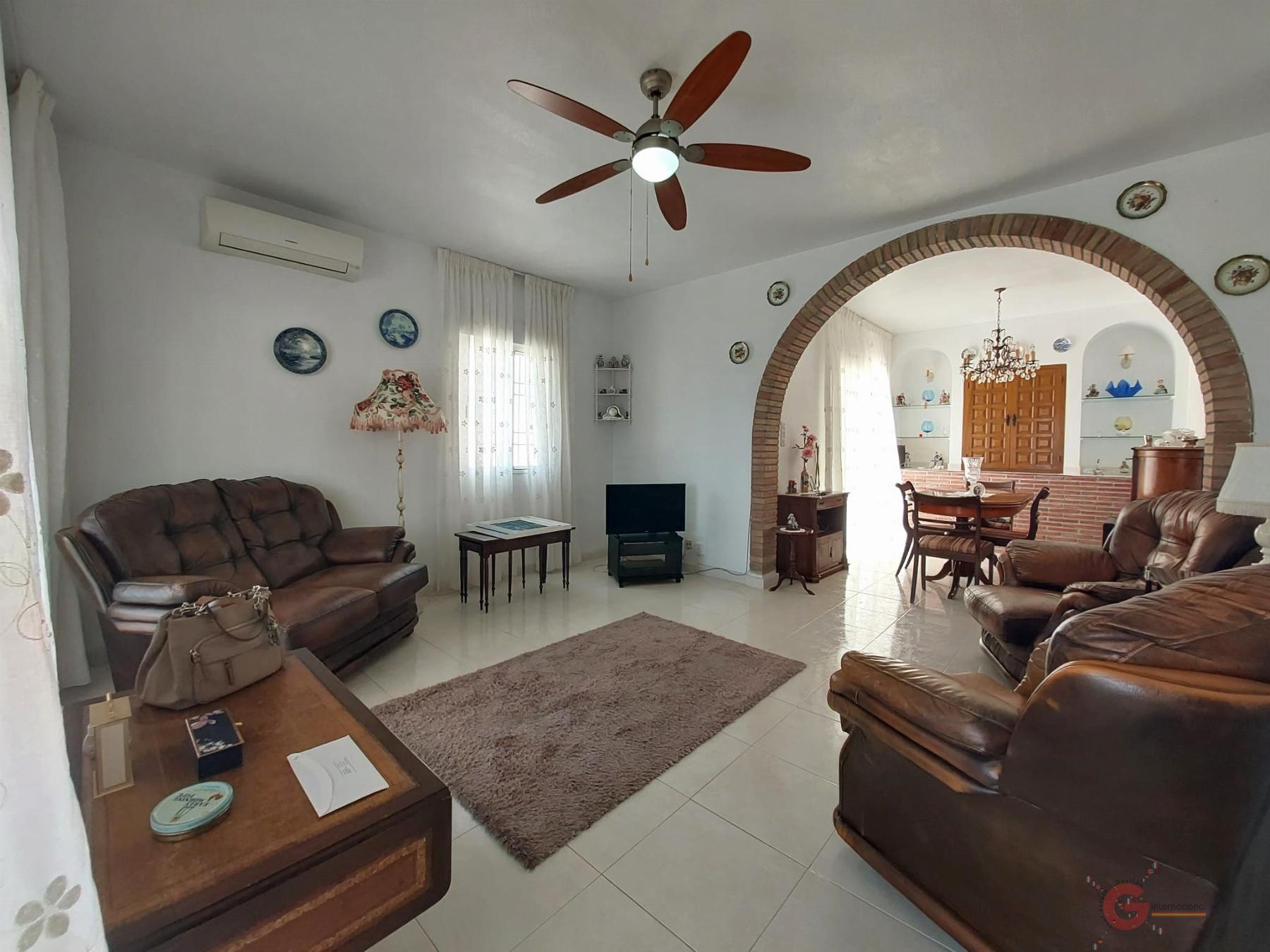 For sale of chalet in Salobreña