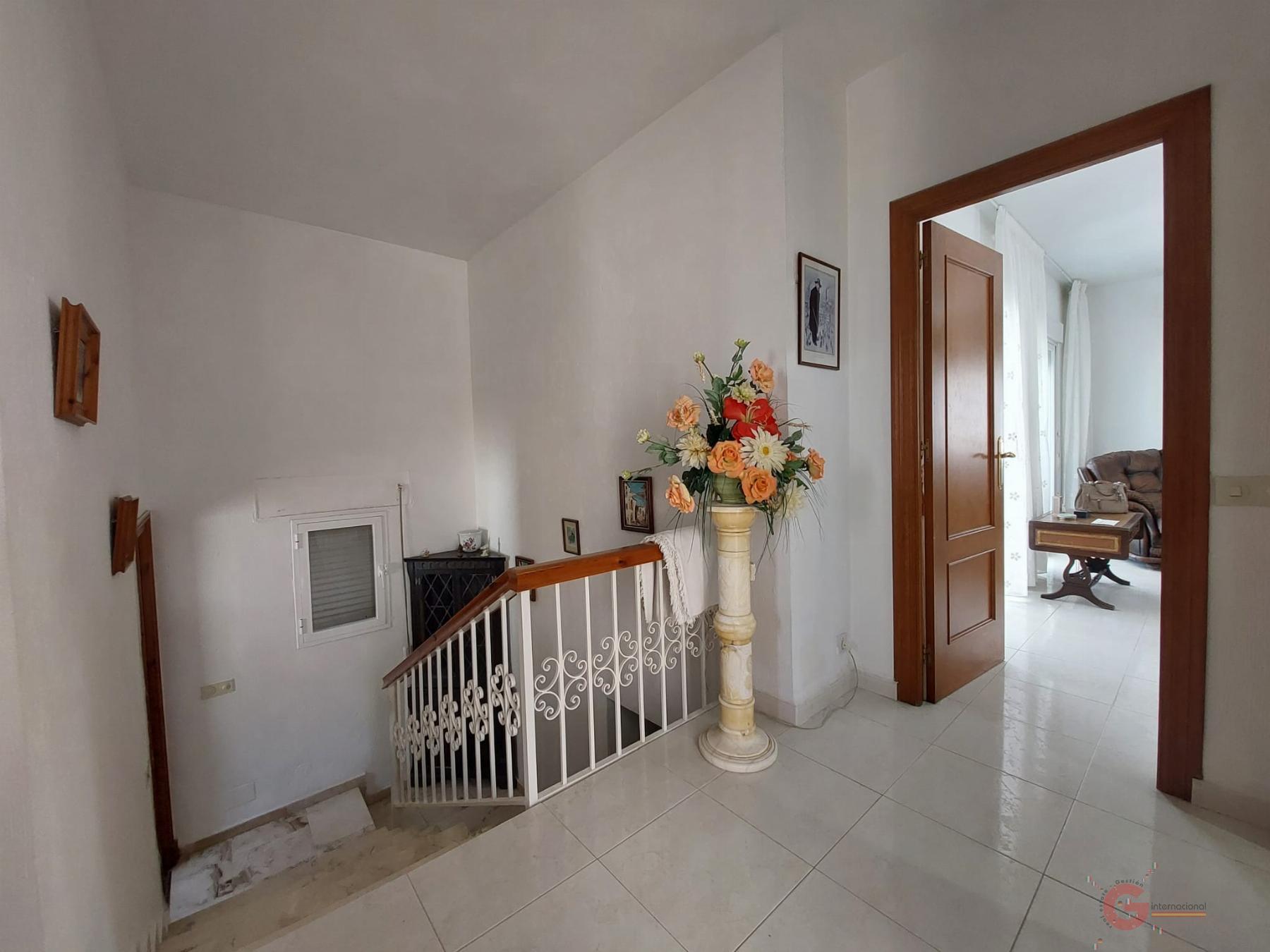 For sale of chalet in Salobreña