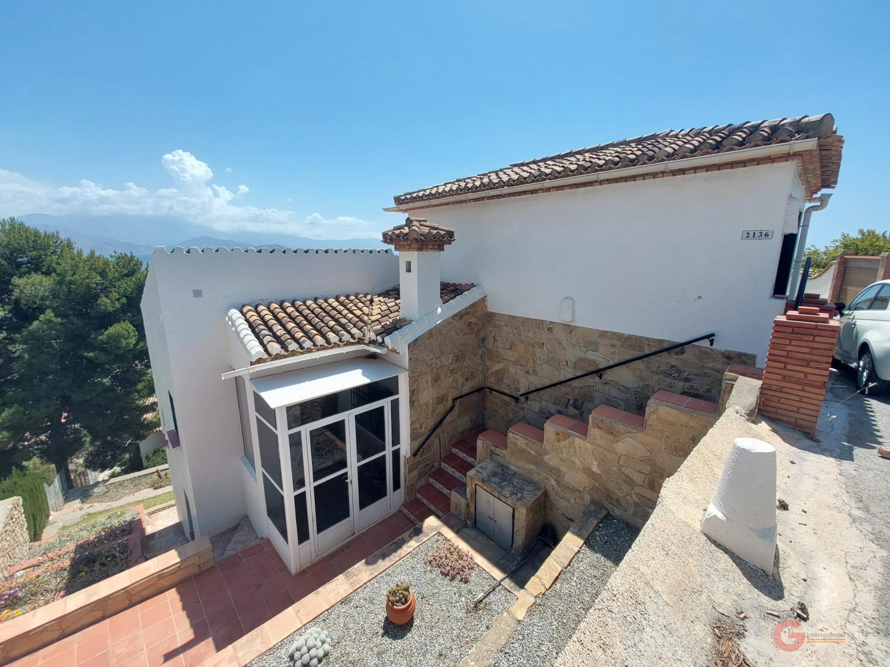 For sale of chalet in Salobreña