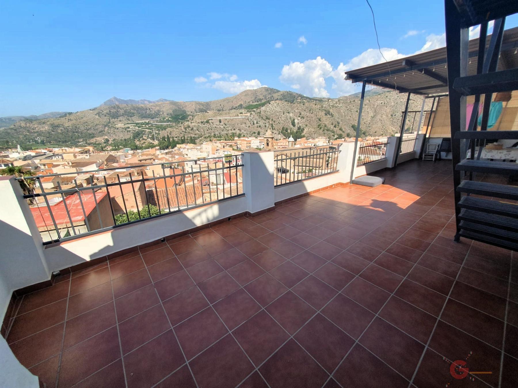 For sale of house in Vélez de Benaudalla