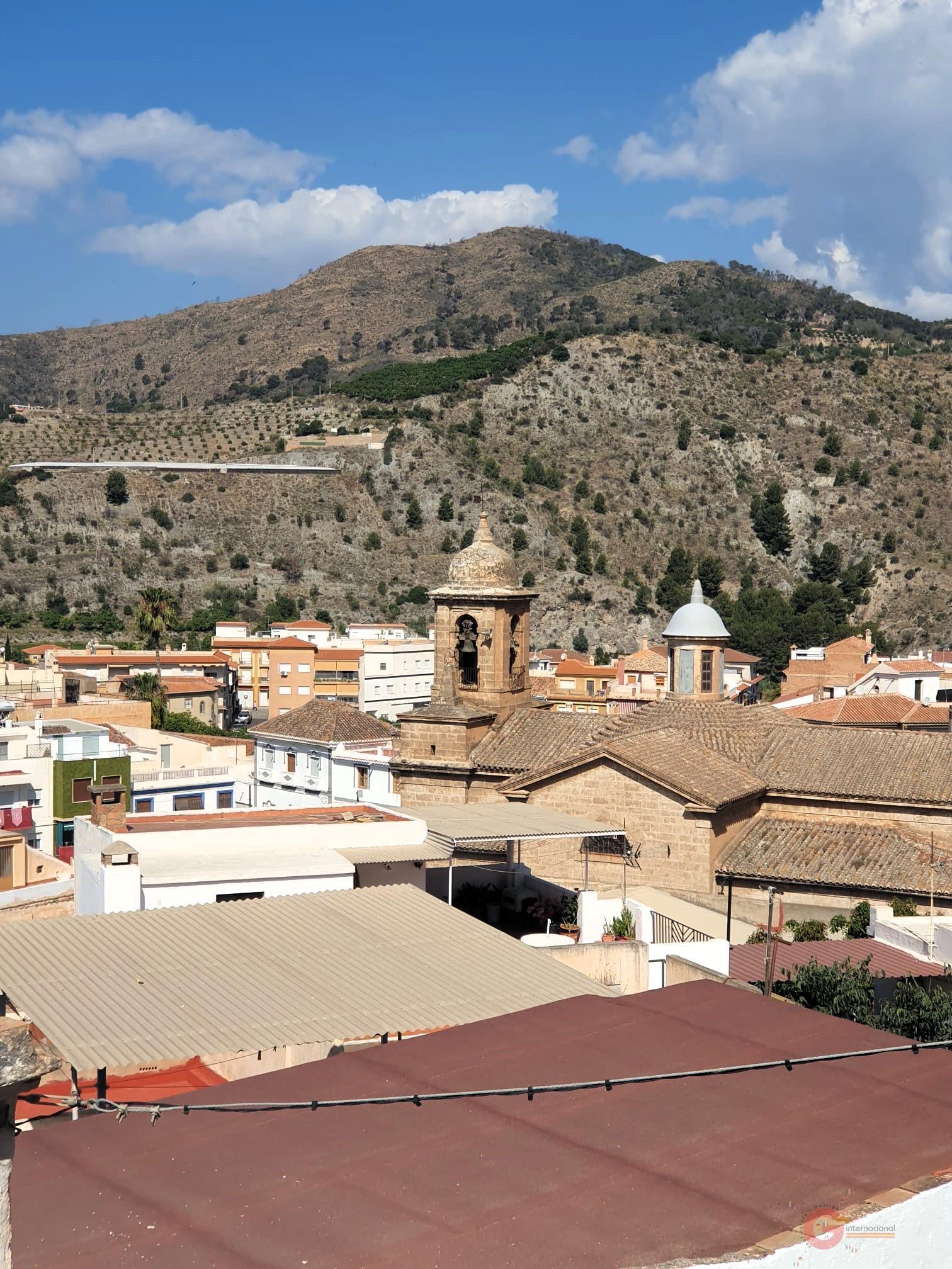 For sale of house in Vélez de Benaudalla