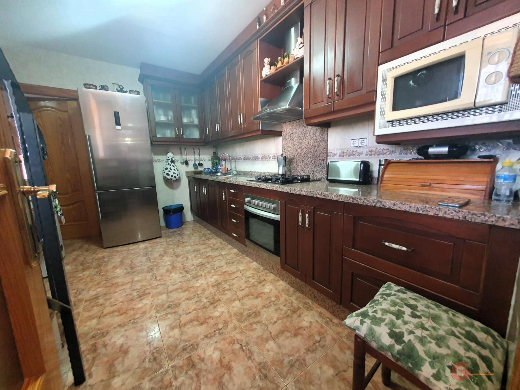 For sale of house in Vélez de Benaudalla