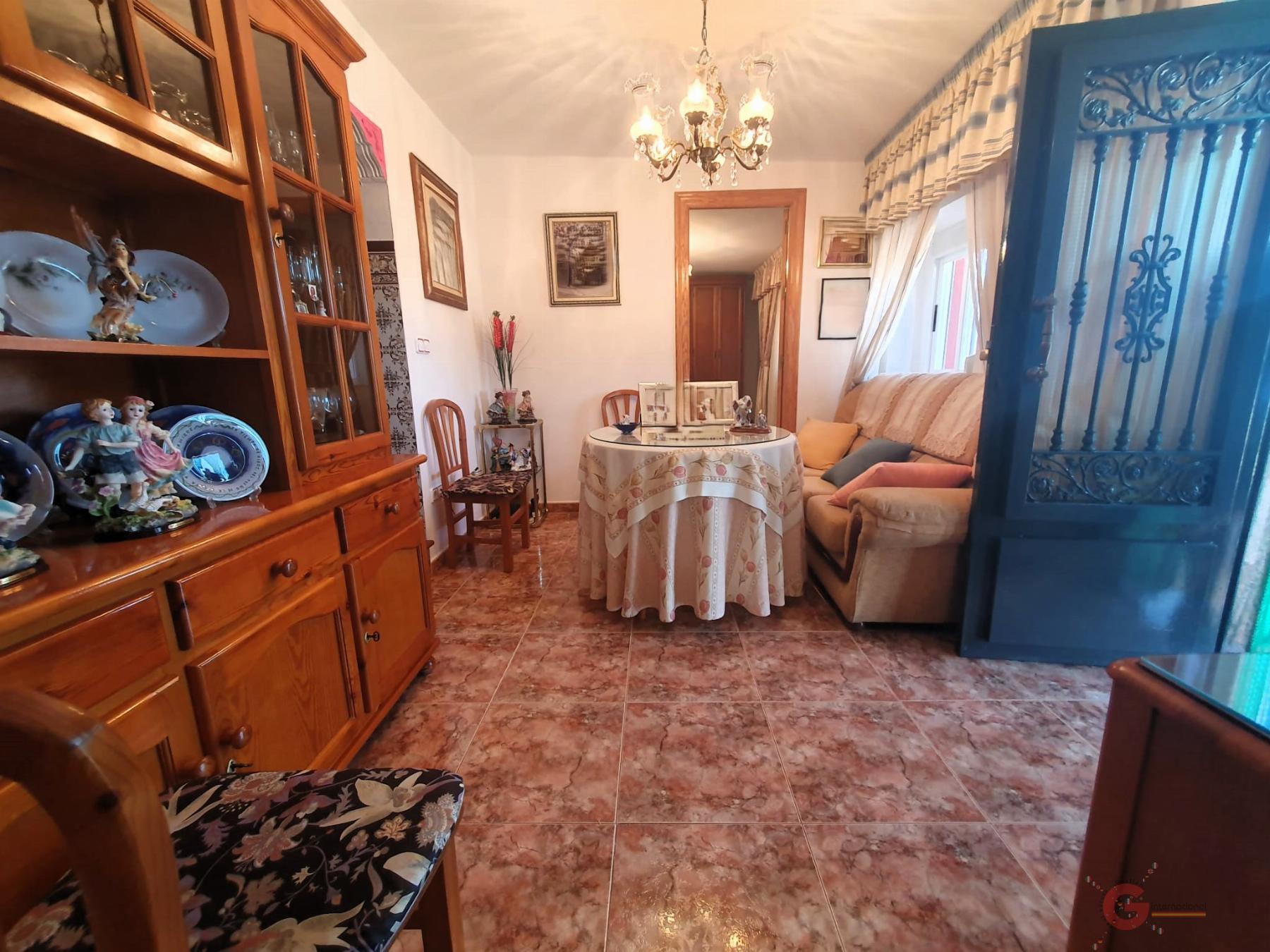 For sale of house in Vélez de Benaudalla