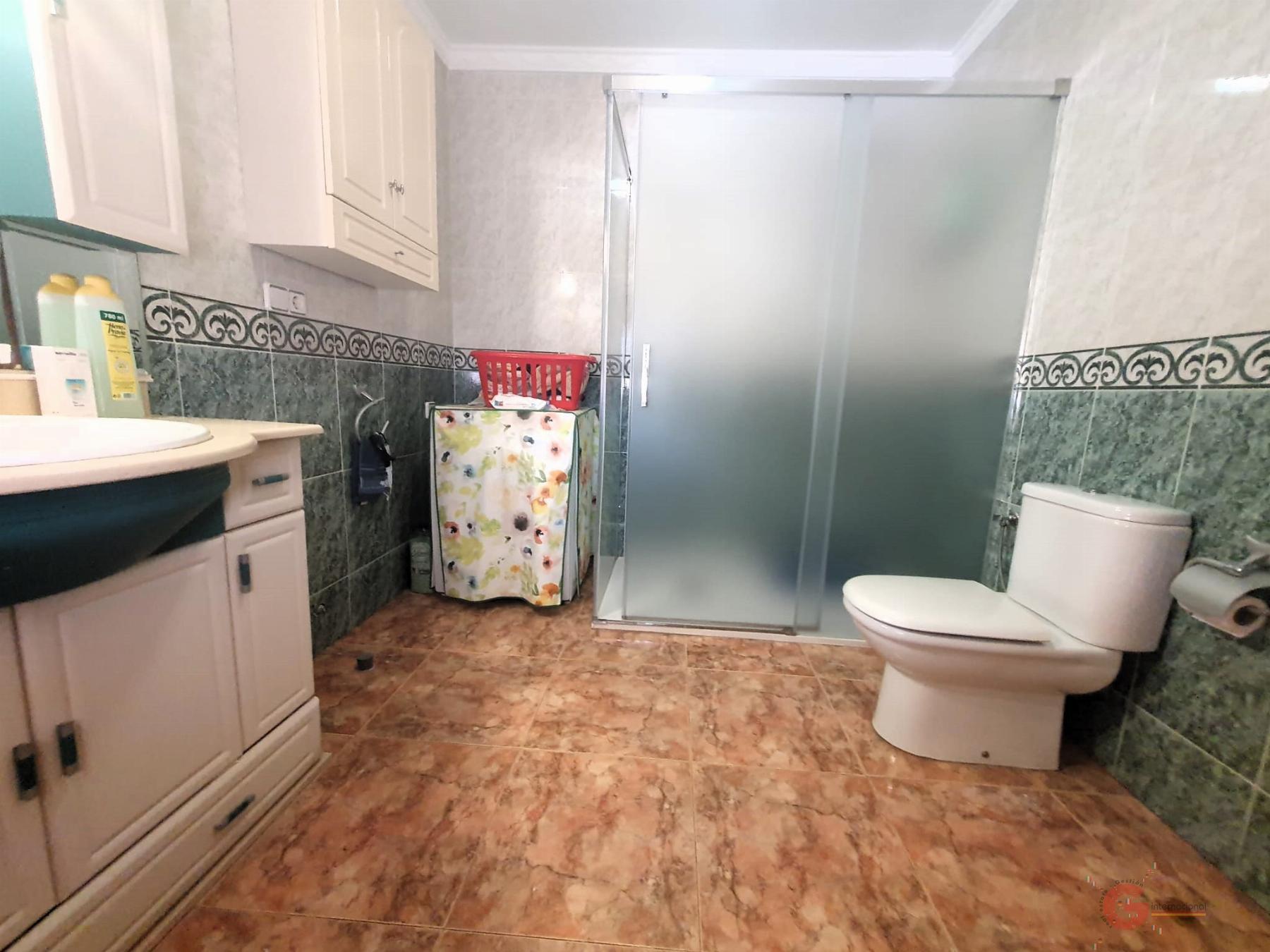 For sale of house in Vélez de Benaudalla