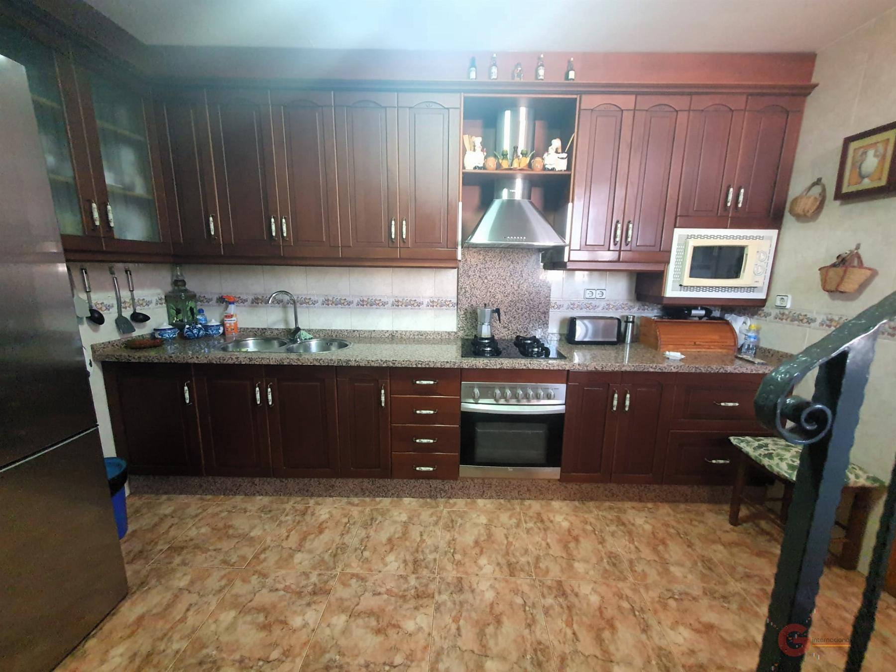 For sale of house in Vélez de Benaudalla