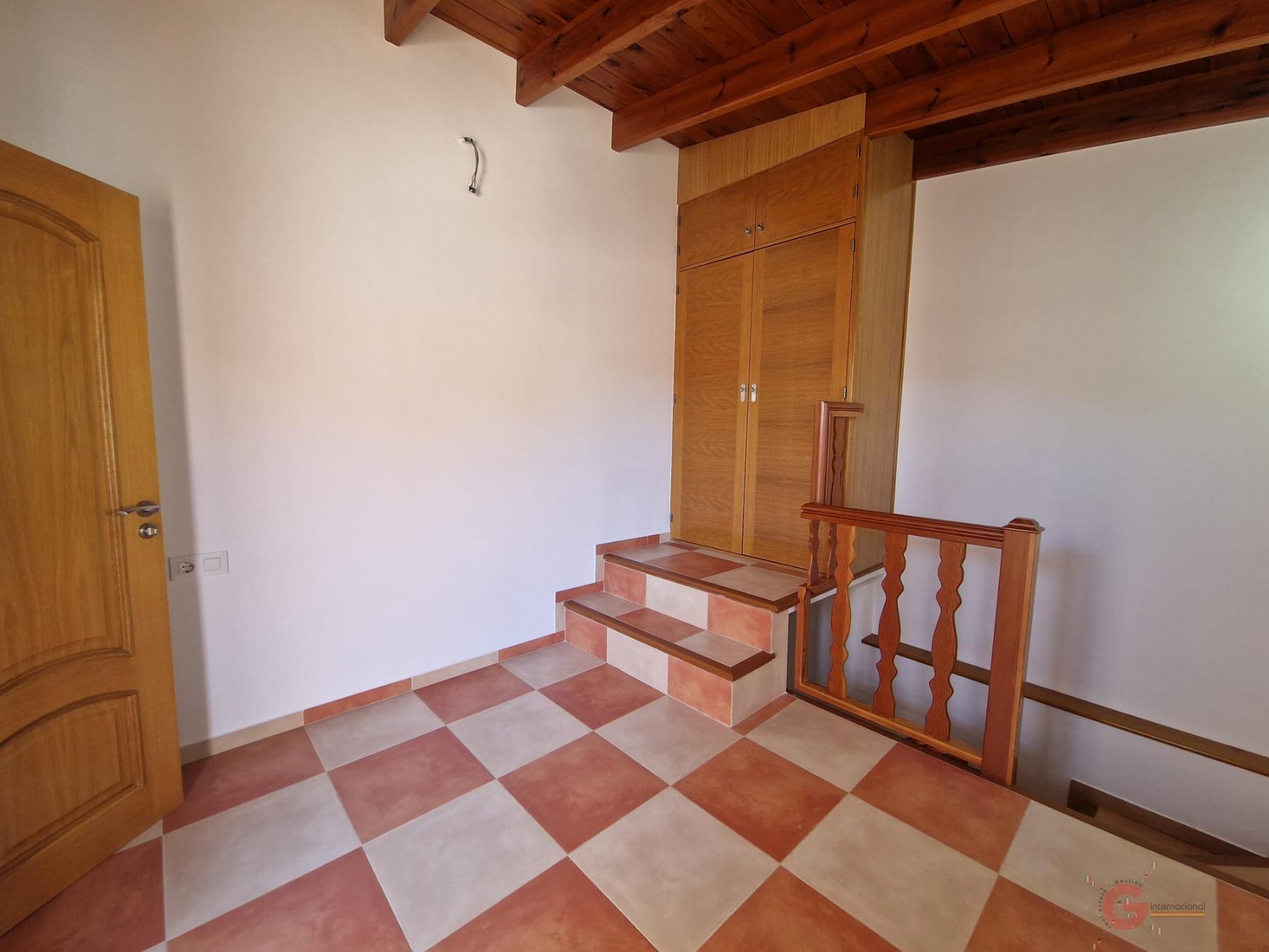 For sale of house in Molvízar