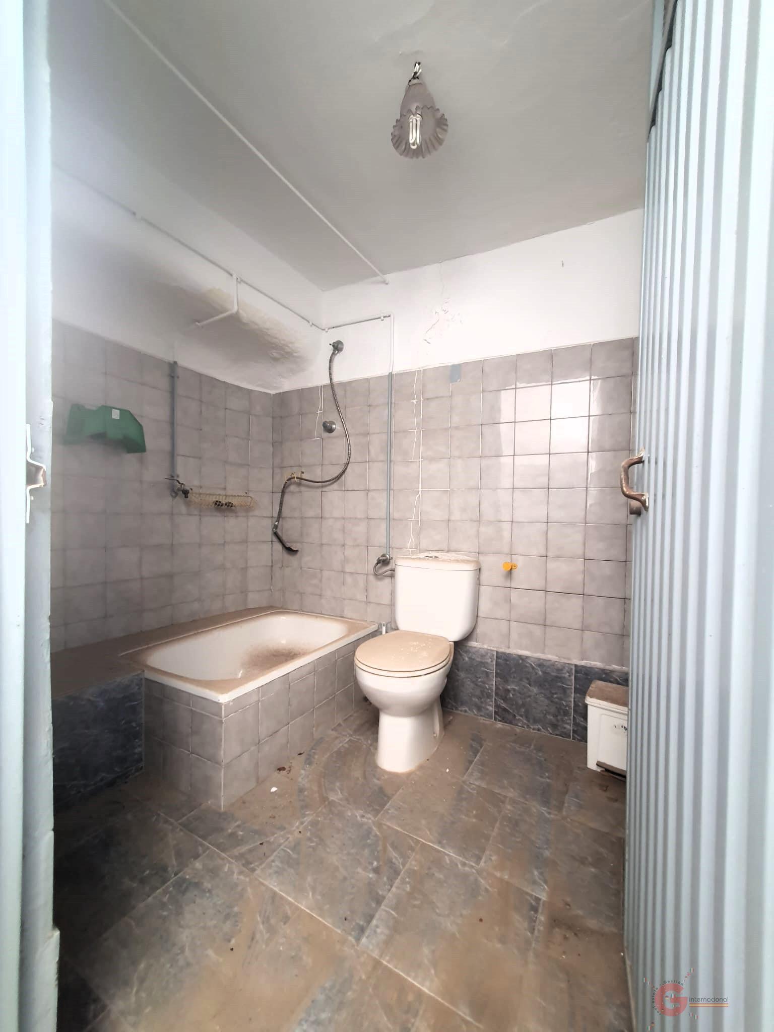 Venta de casa en Vélez de Benaudalla
