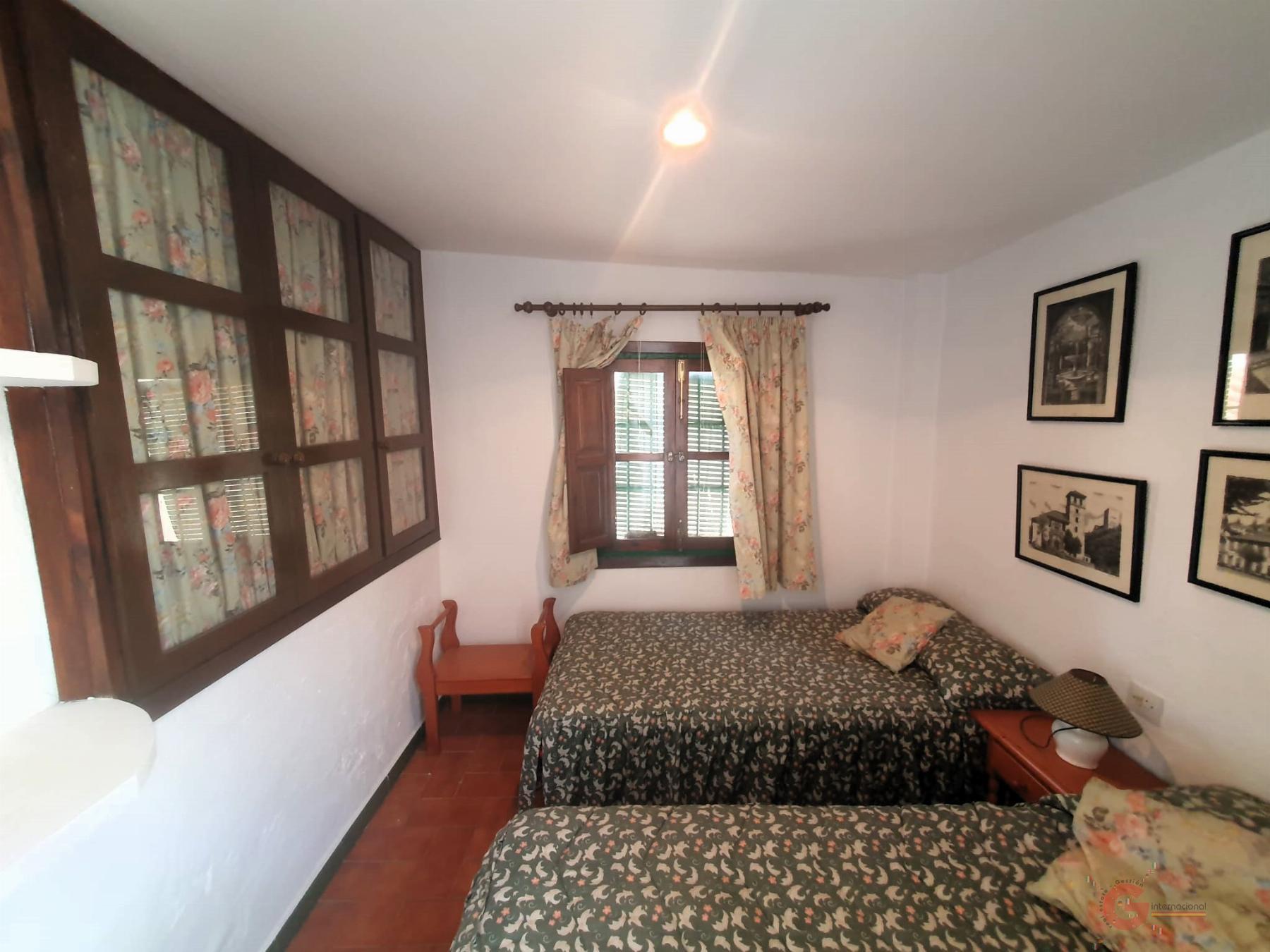 Venta de casa en Vélez de Benaudalla