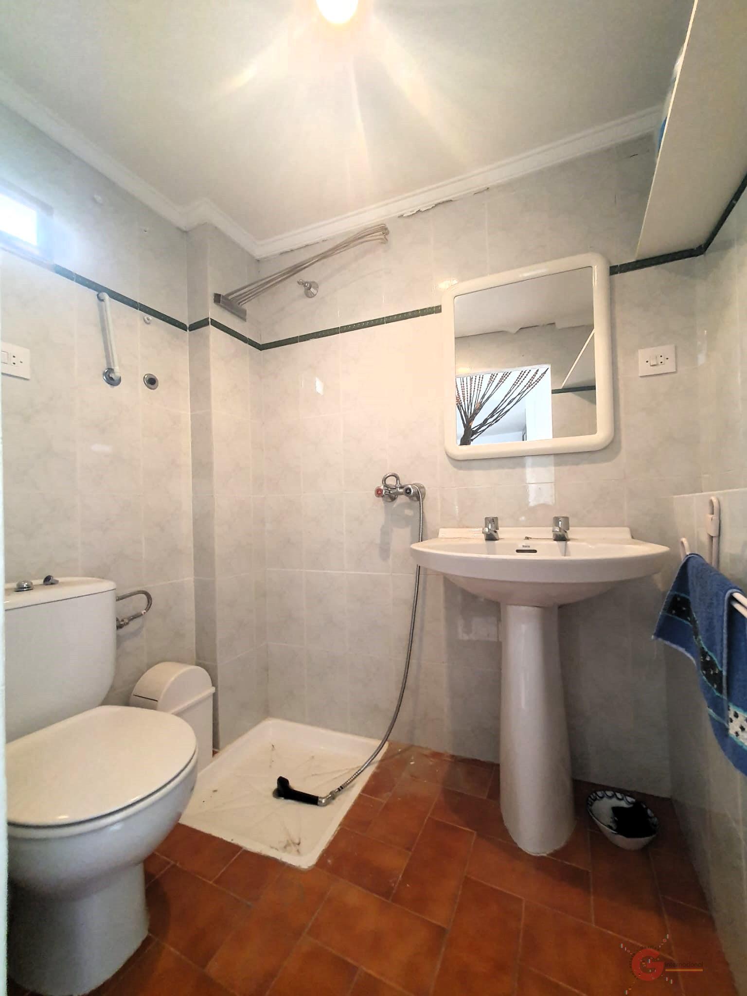 Venta de casa en Vélez de Benaudalla