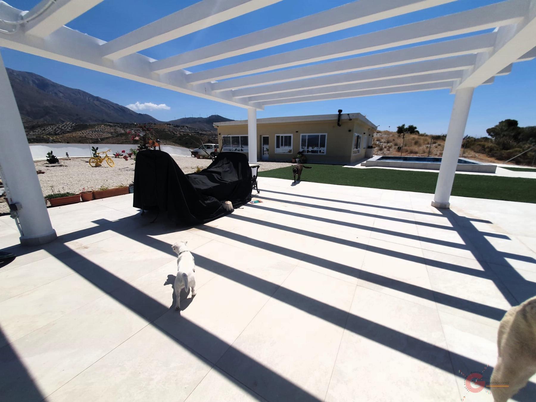 Venta de finca rústica en Vélez de Benaudalla