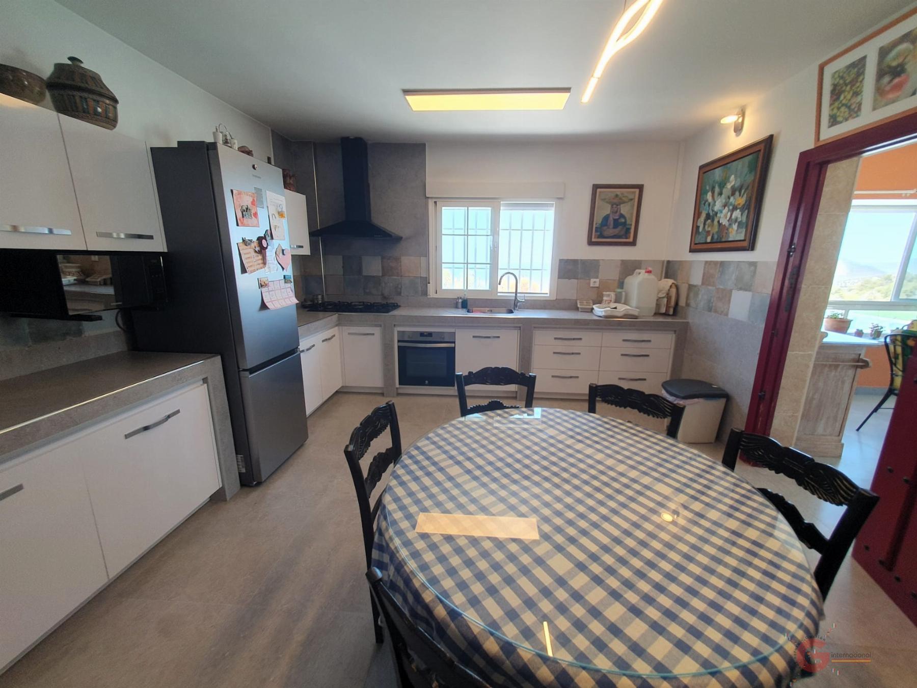 Venta de finca rústica en Vélez de Benaudalla