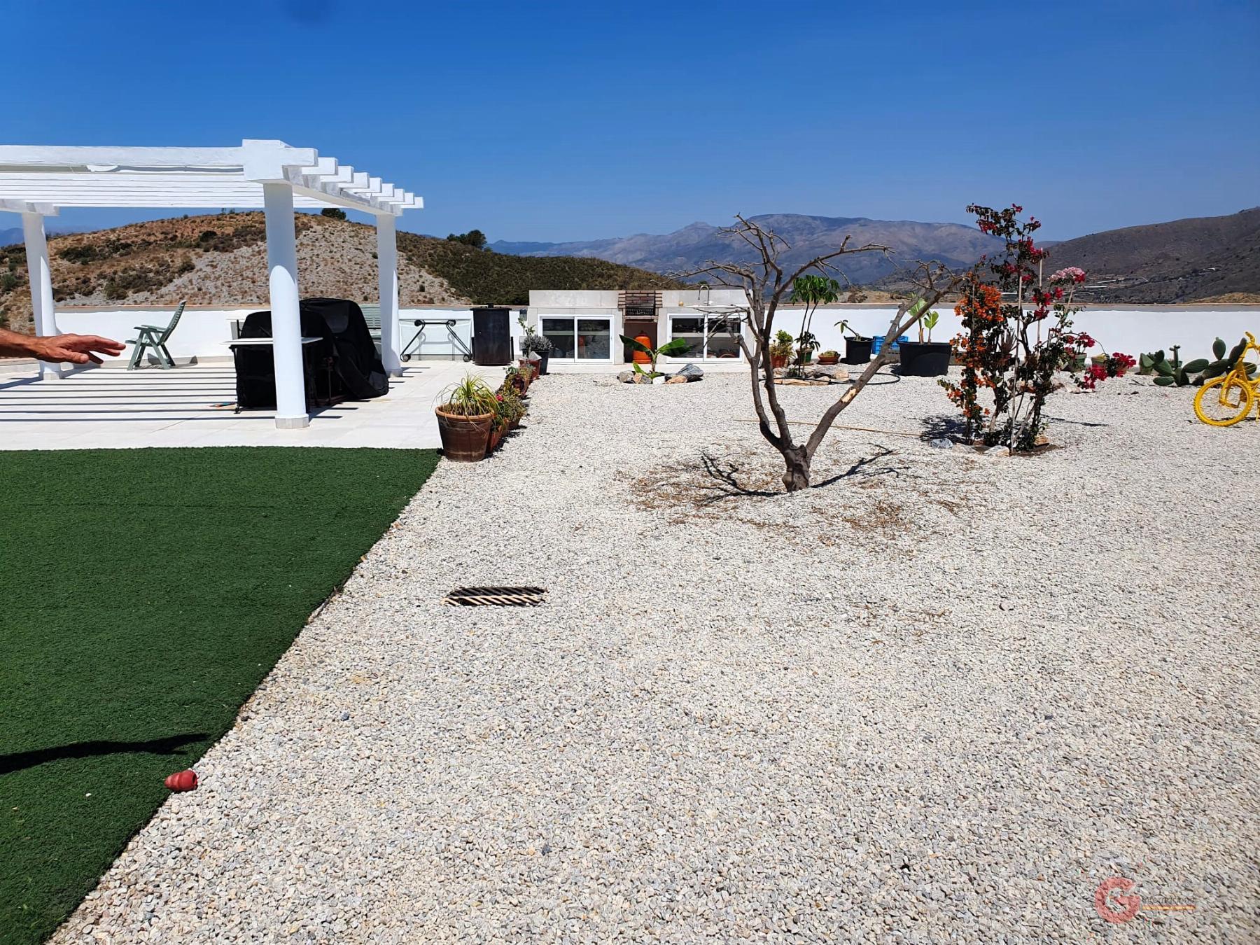 Venta de finca rústica en Vélez de Benaudalla