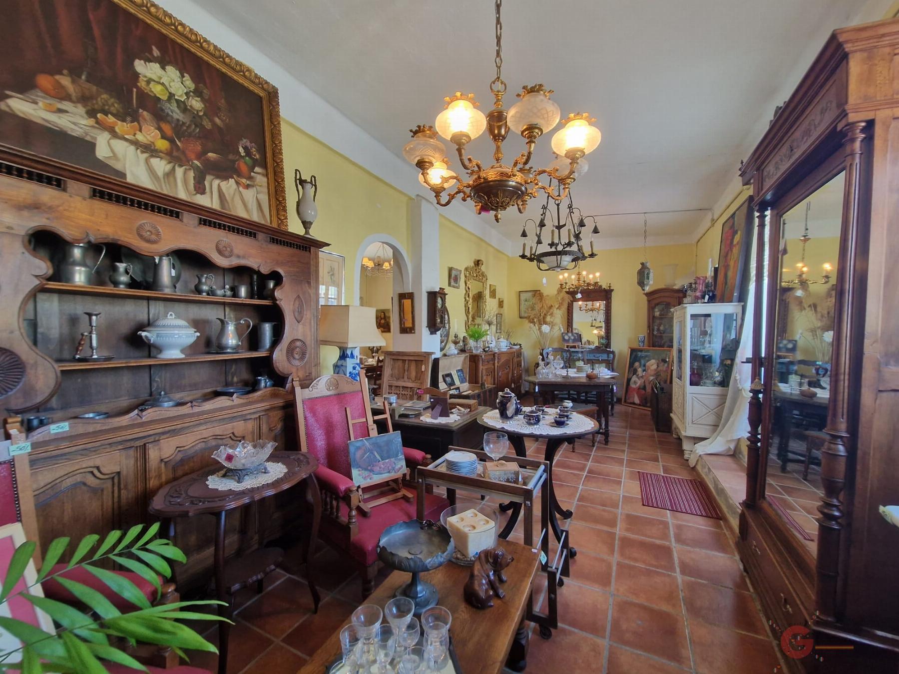 Venta de nave industrial en Lobres