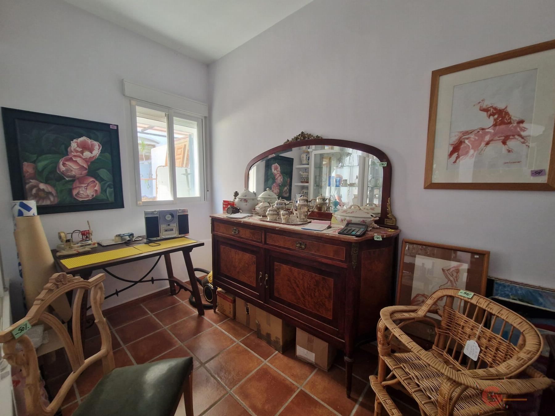 Venta de nave industrial en Lobres
