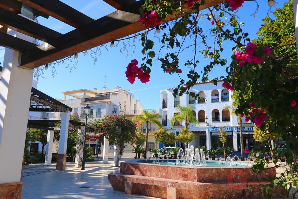 For sale of chalet in Nerja