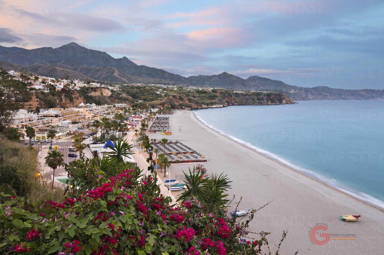 For sale of chalet in Nerja