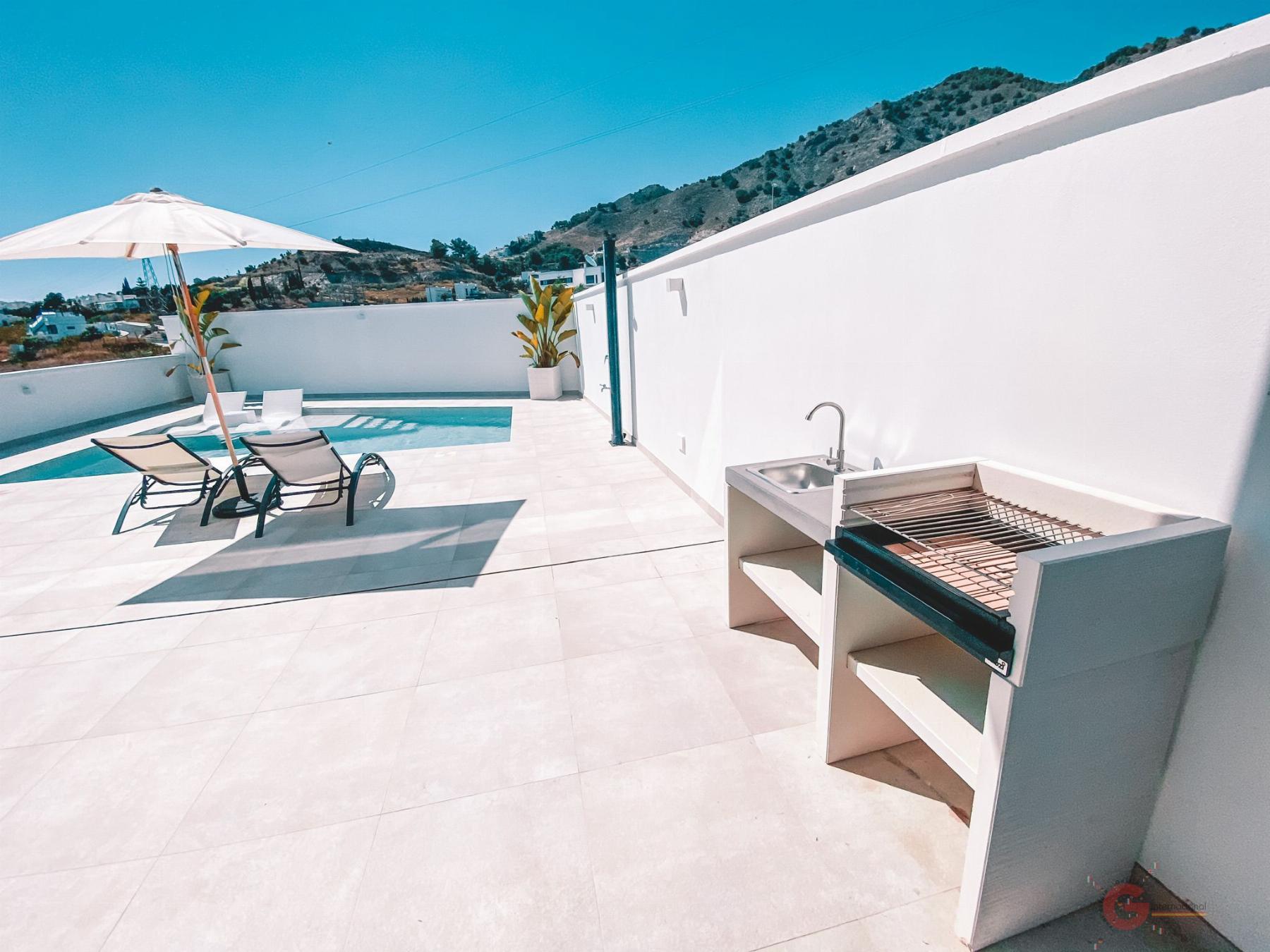 For sale of chalet in Nerja