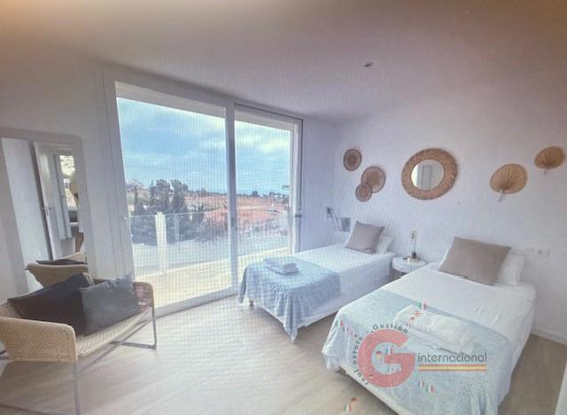 For sale of chalet in Nerja