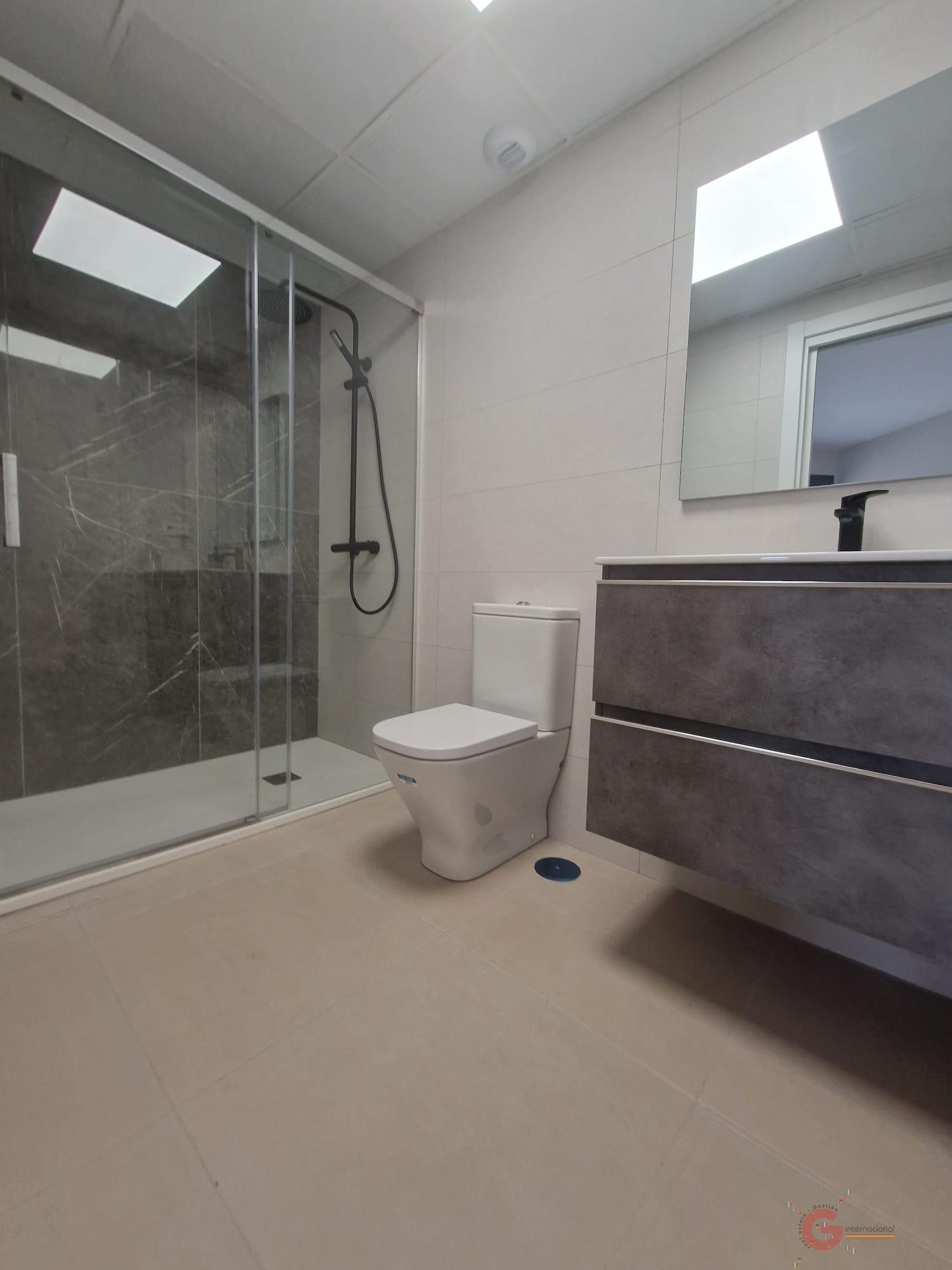 For sale of apartment in Almayate Costa