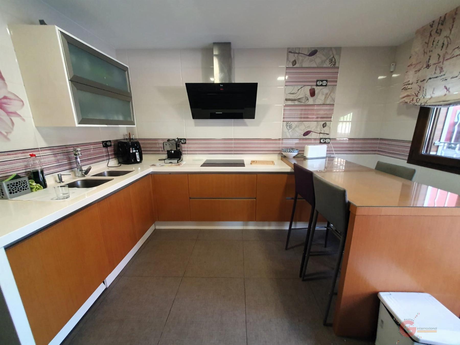 Venta de chalet en Vélez de Benaudalla
