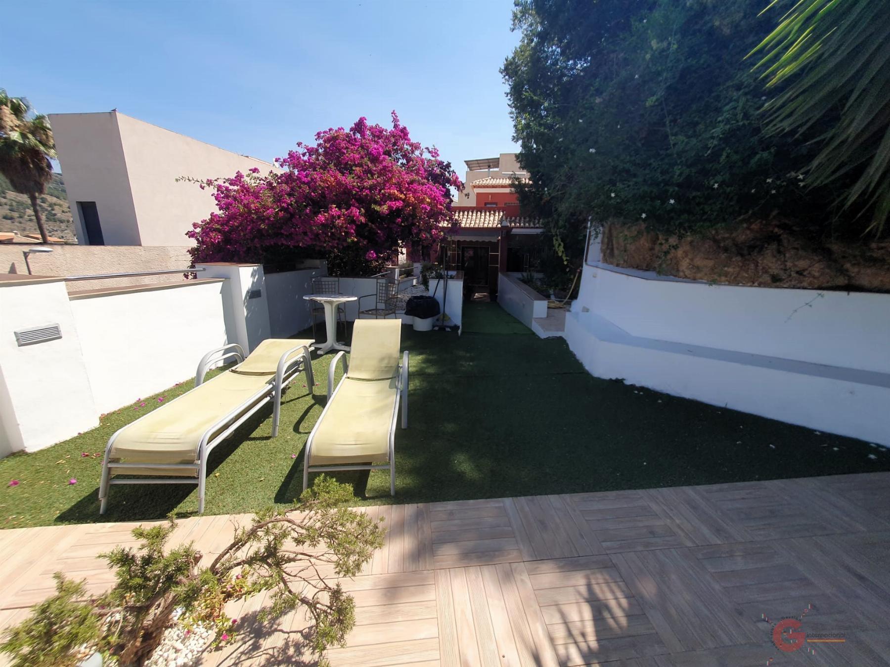 Venta de chalet en Vélez de Benaudalla