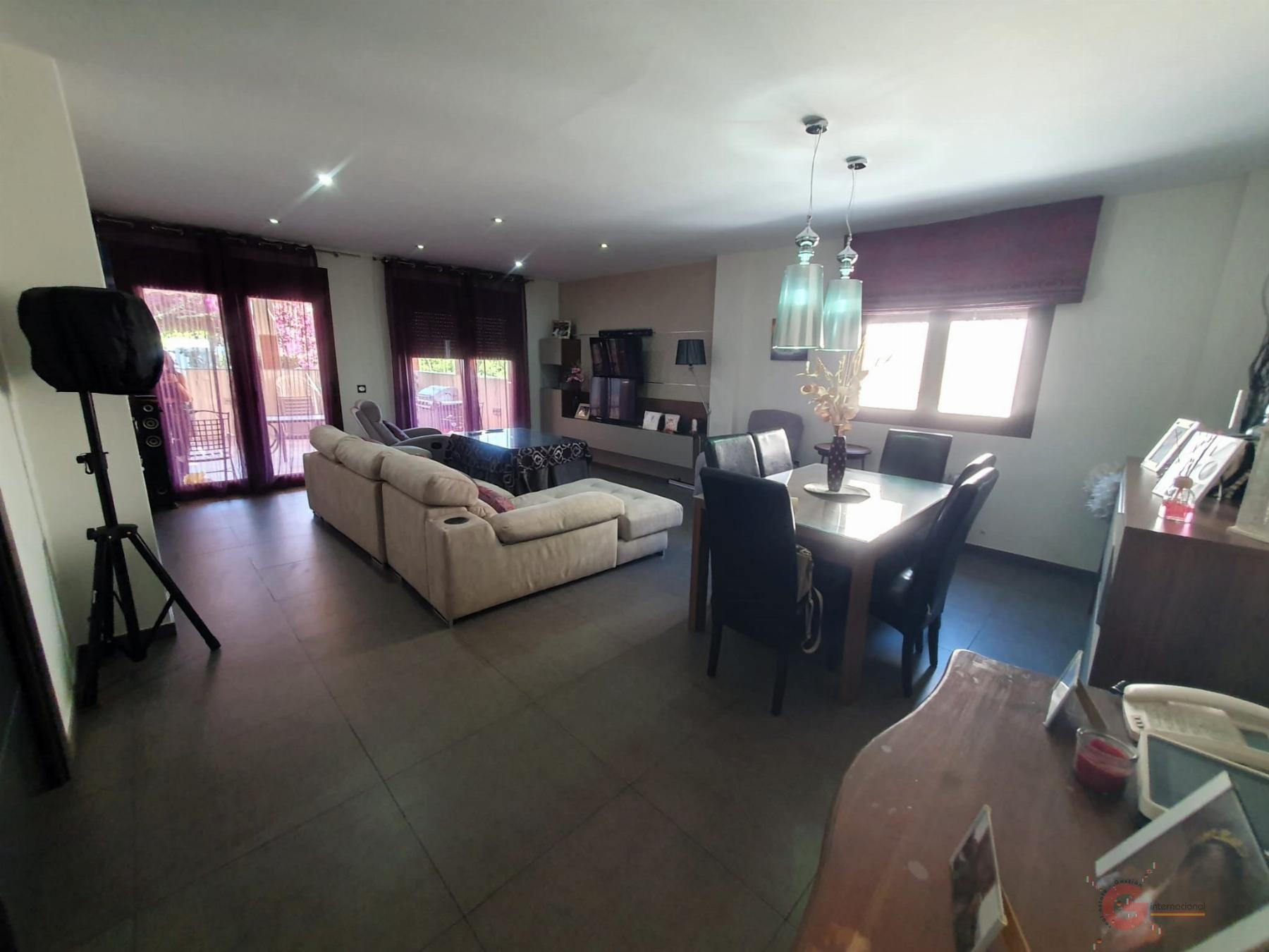 Venta de chalet en Vélez de Benaudalla