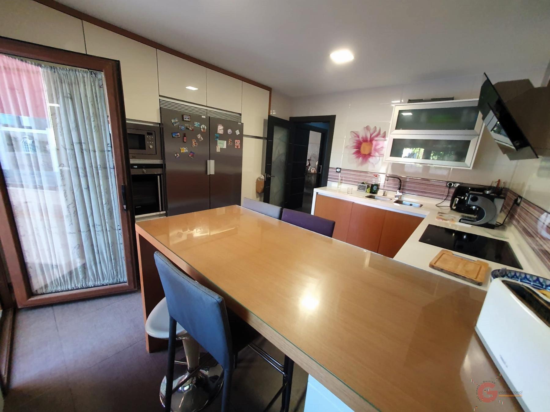 Venta de chalet en Vélez de Benaudalla