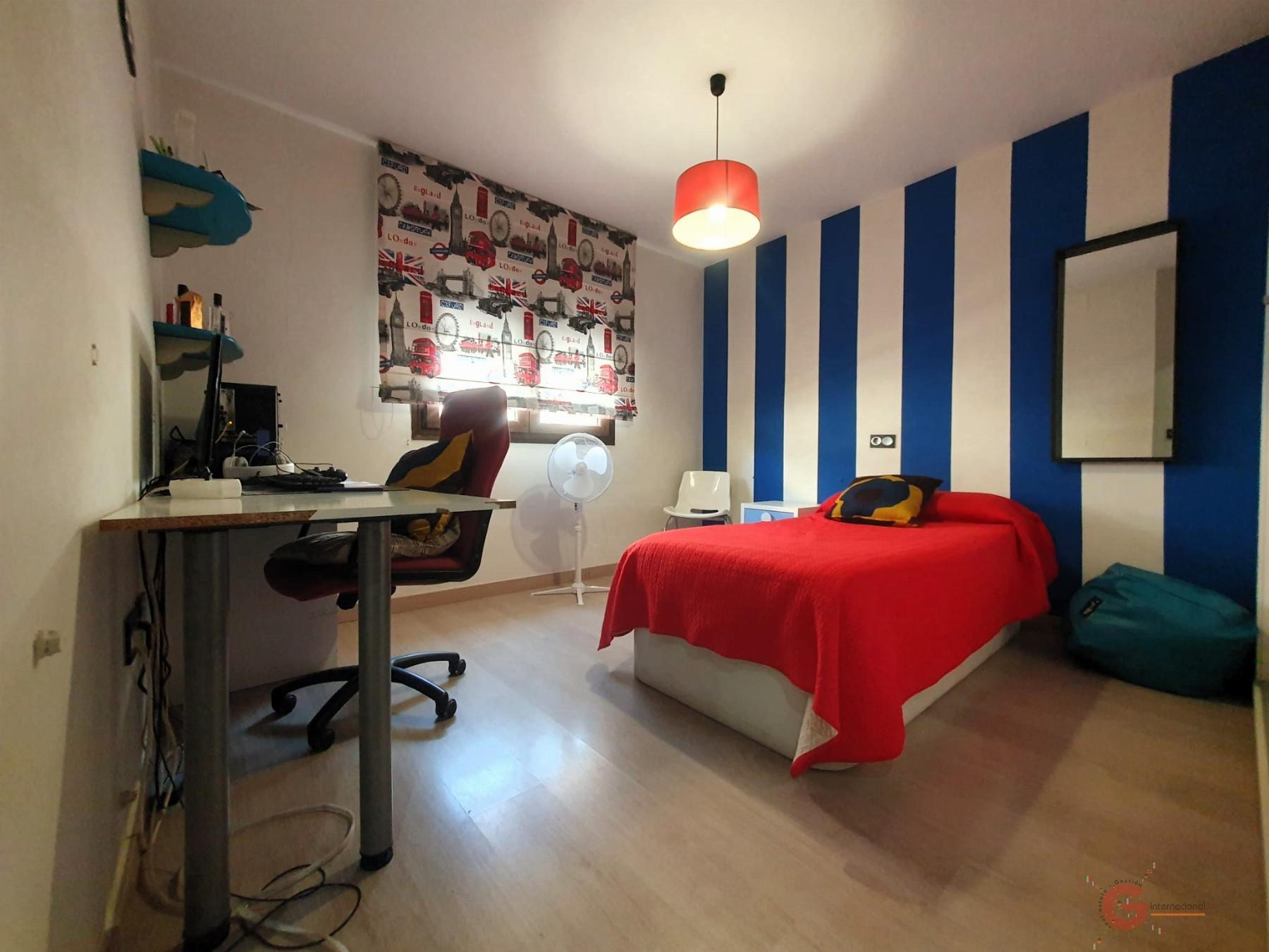 Venta de chalet en Vélez de Benaudalla