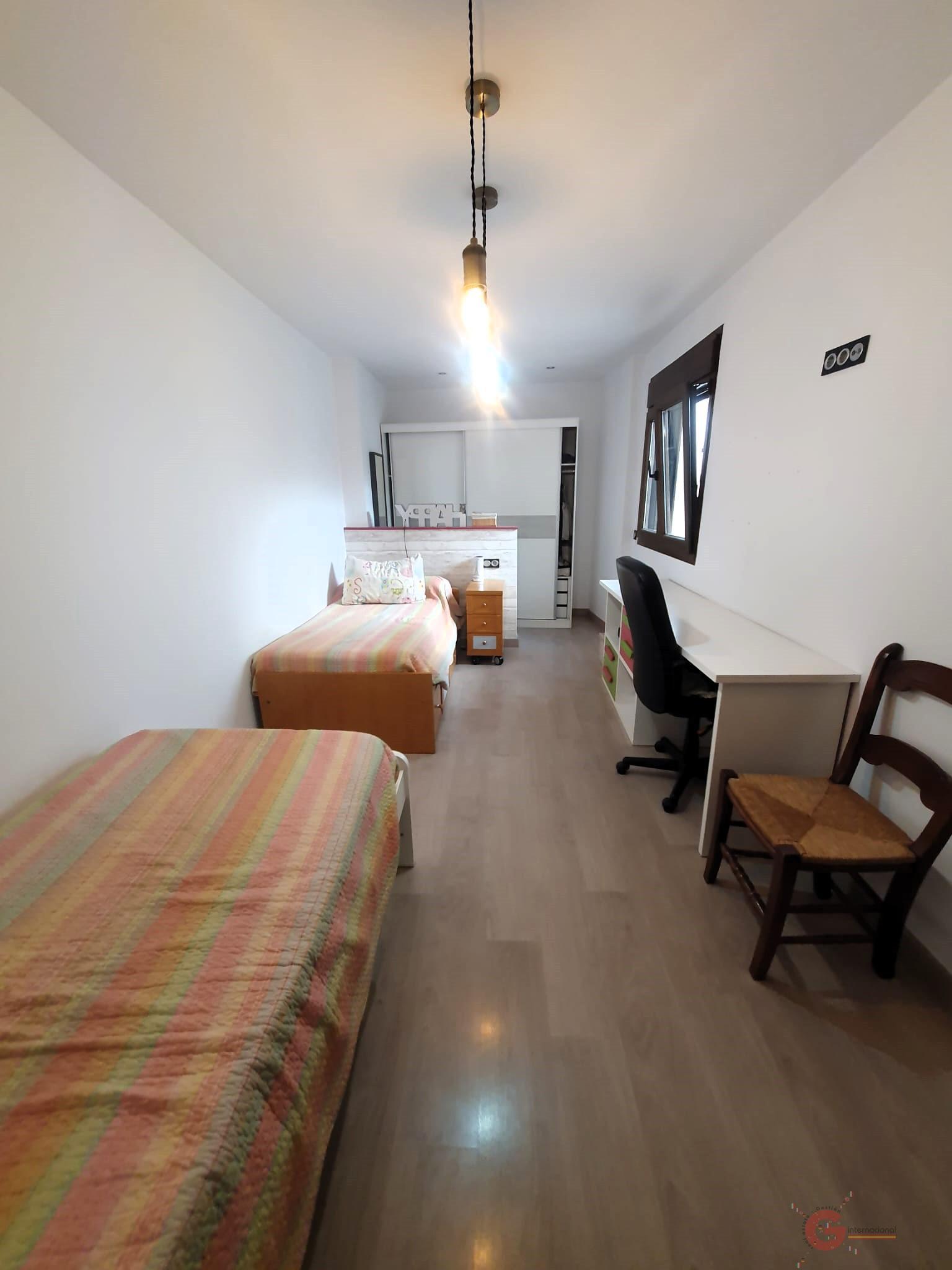 Venta de chalet en Vélez de Benaudalla