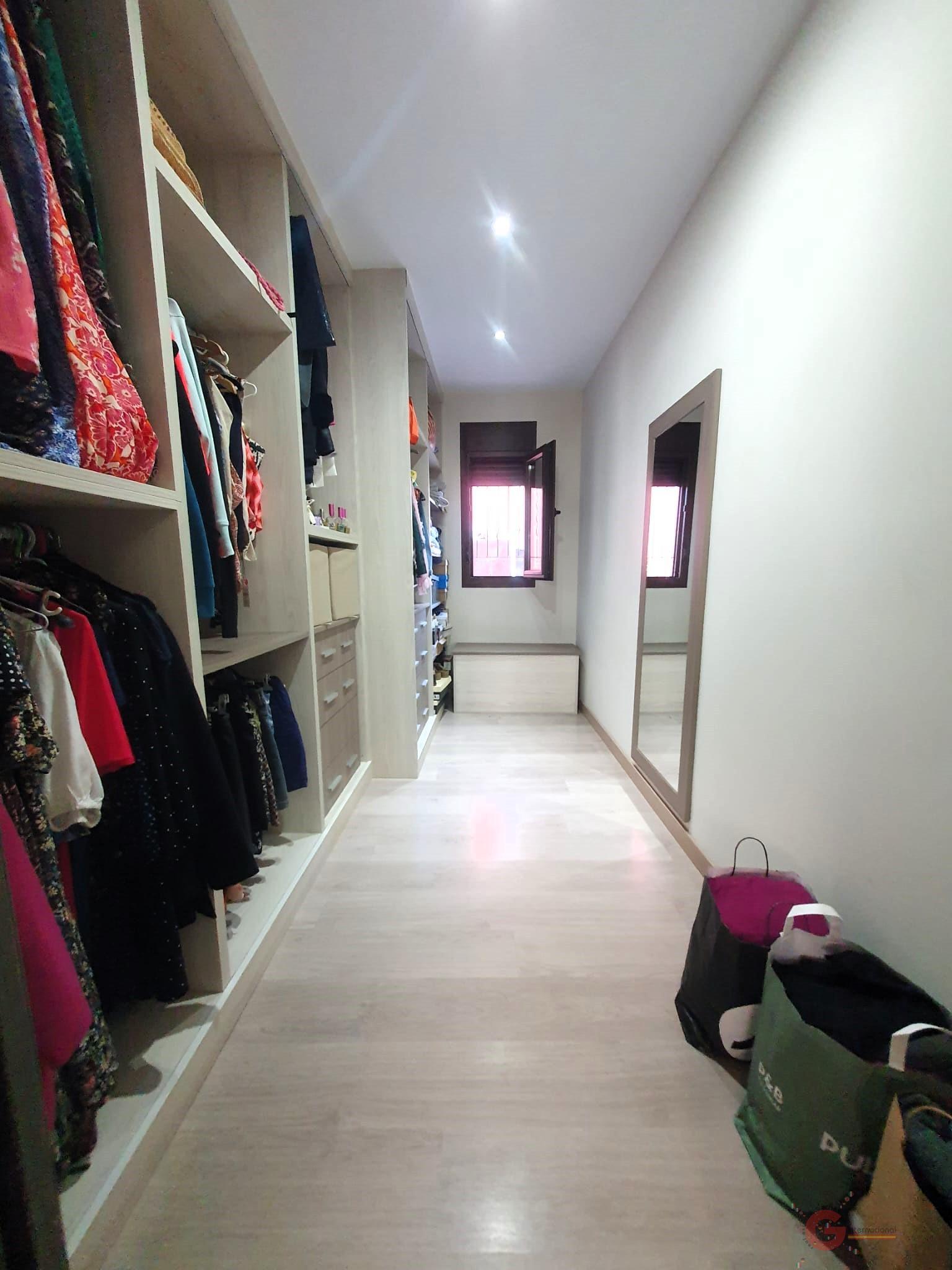 Venta de chalet en Vélez de Benaudalla