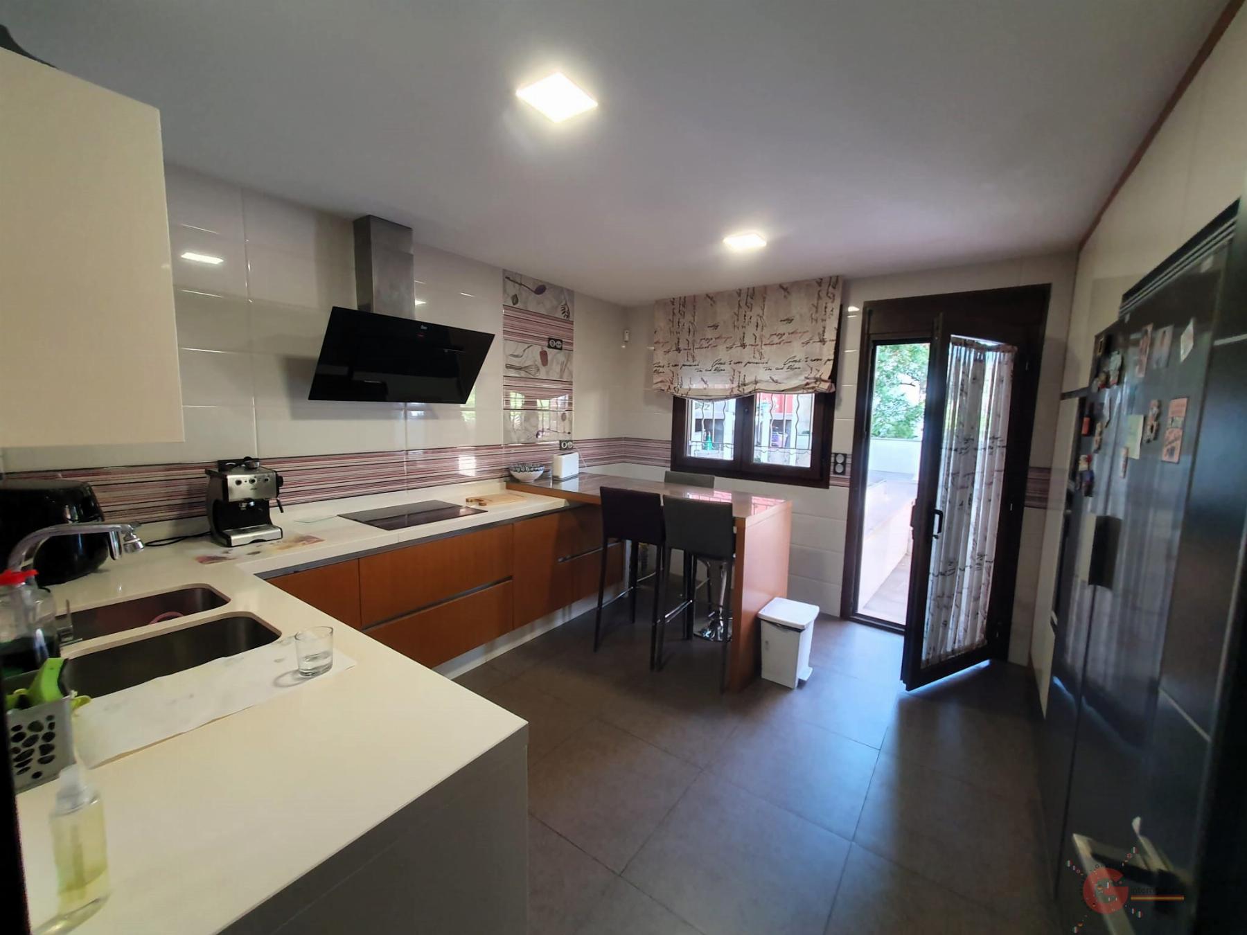 Venta de chalet en Vélez de Benaudalla
