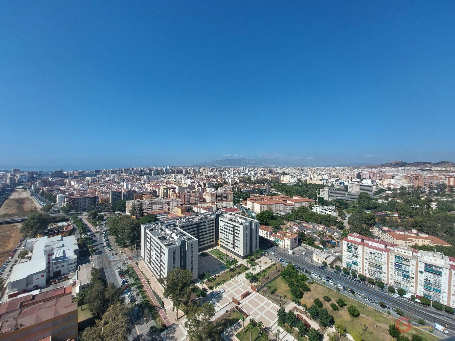 For sale of penthouse in Málaga