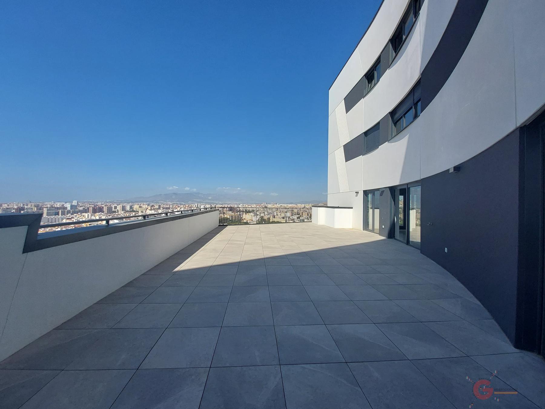 For sale of penthouse in Málaga