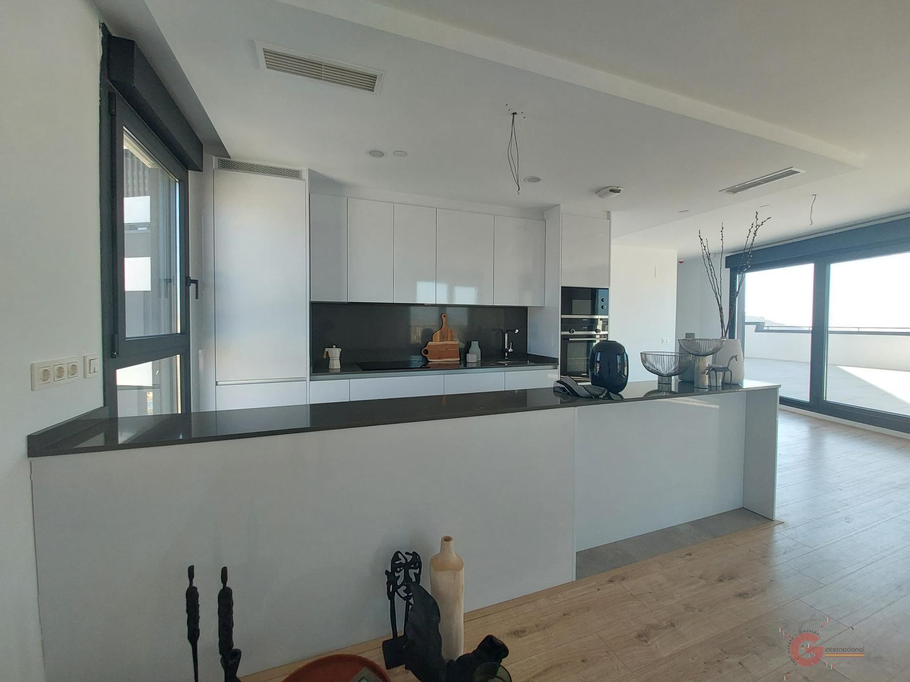 For sale of penthouse in Málaga