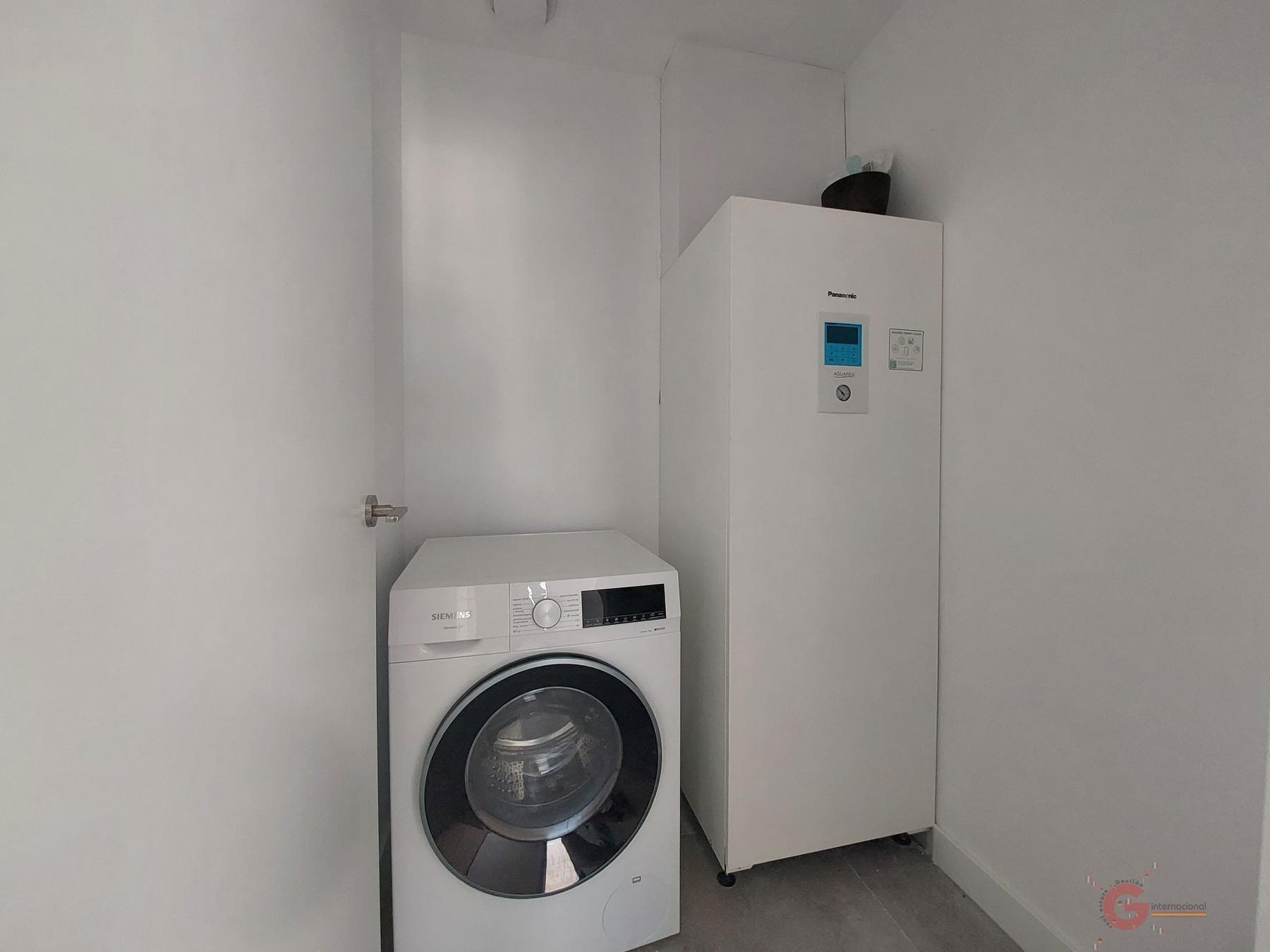 For sale of penthouse in Málaga