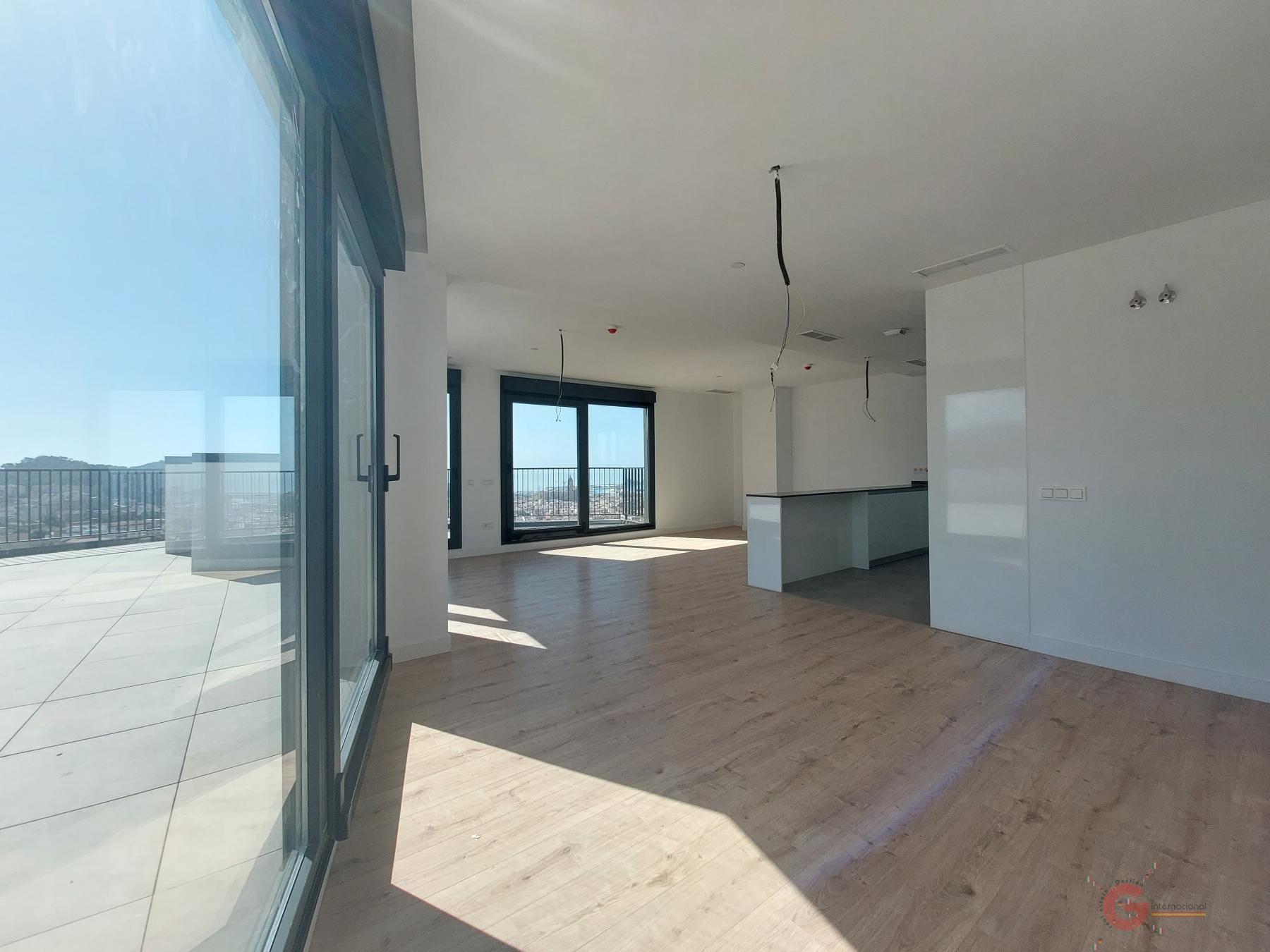 For sale of penthouse in Málaga