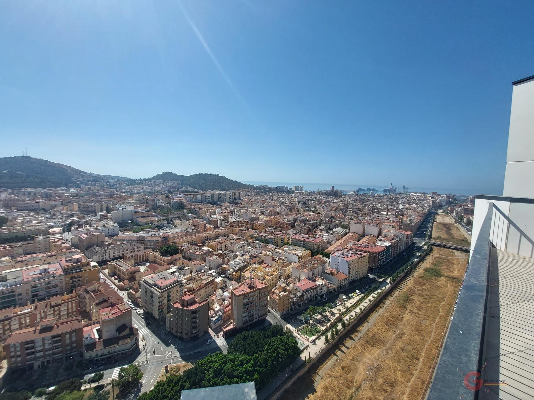 For sale of penthouse in Málaga