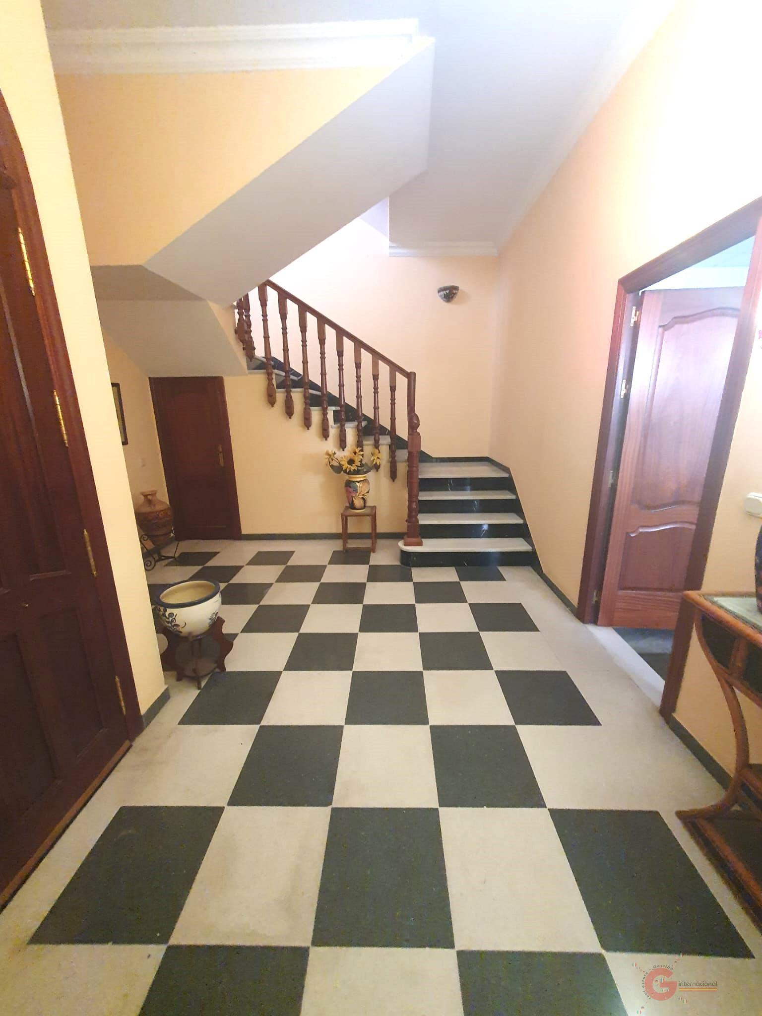 For sale of house in Motril