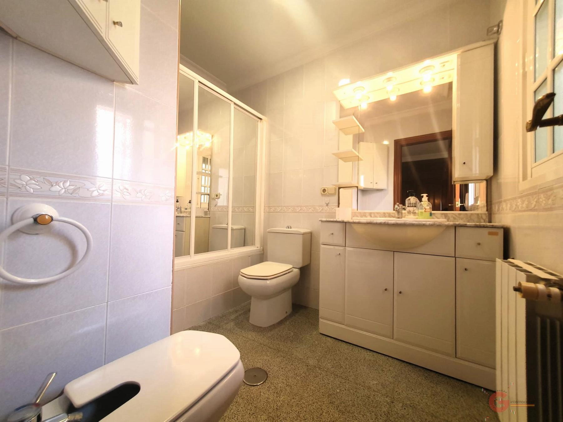 For sale of house in Motril