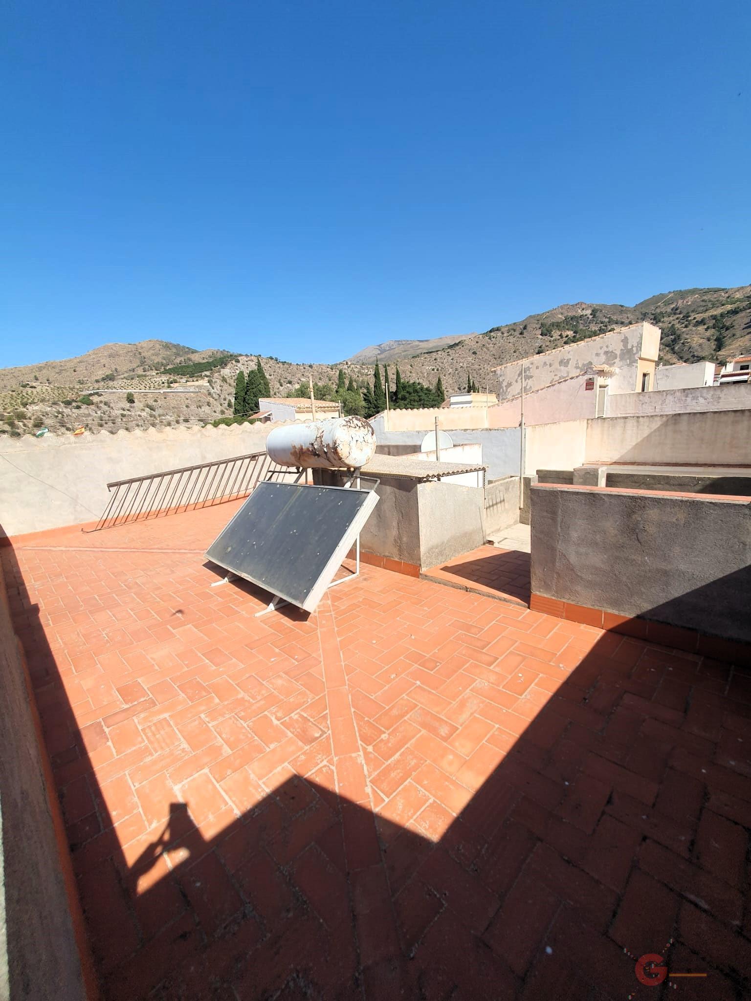 For sale of house in Vélez de Benaudalla