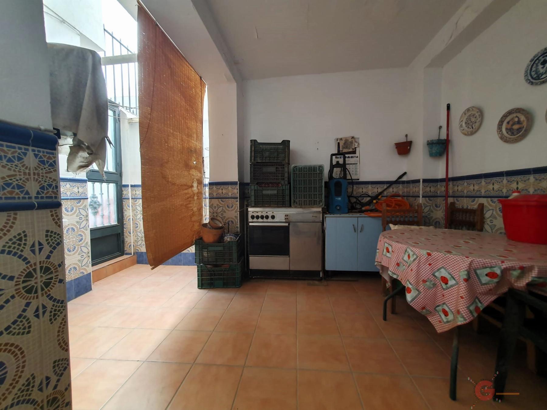 For sale of house in Vélez de Benaudalla