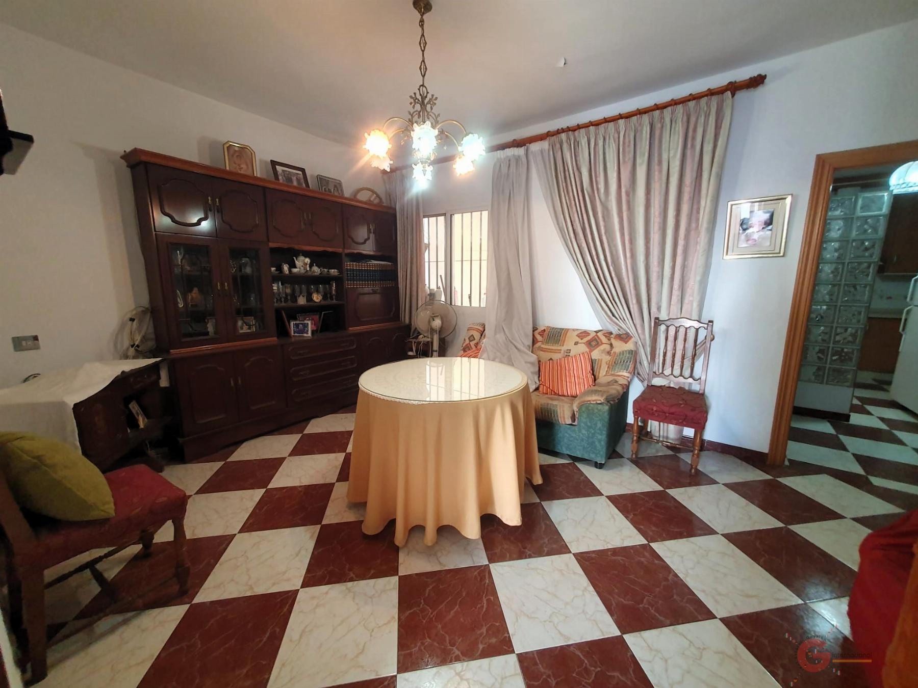 For sale of house in Vélez de Benaudalla