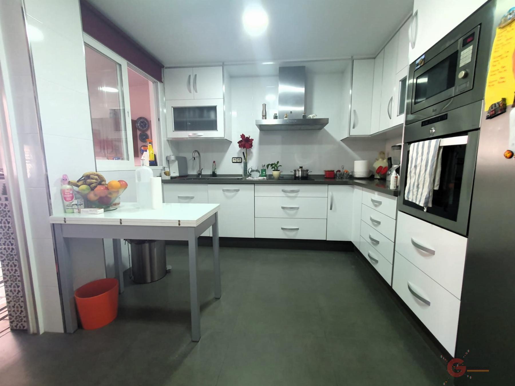 For sale of house in Motril