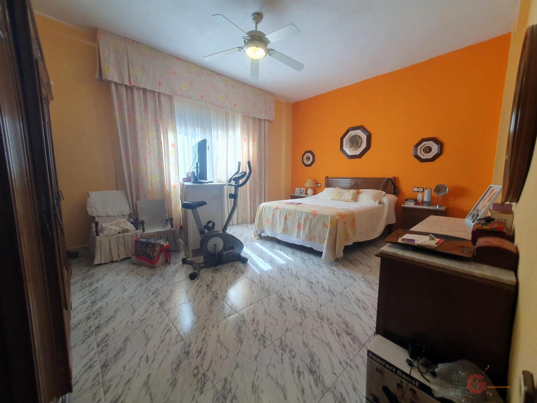 For sale of house in Motril